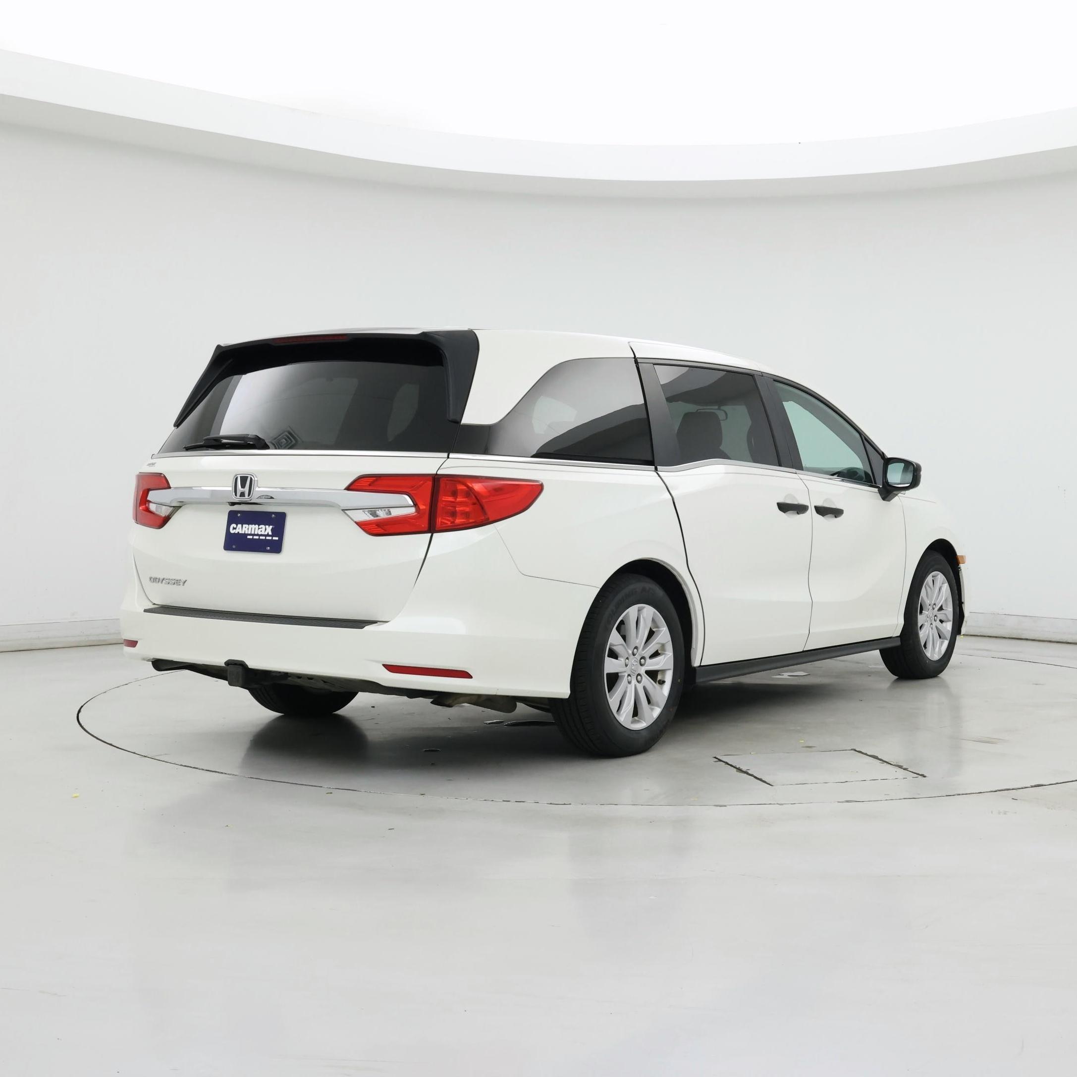 Thumbnail: 2019 Honda Odyssey - 8