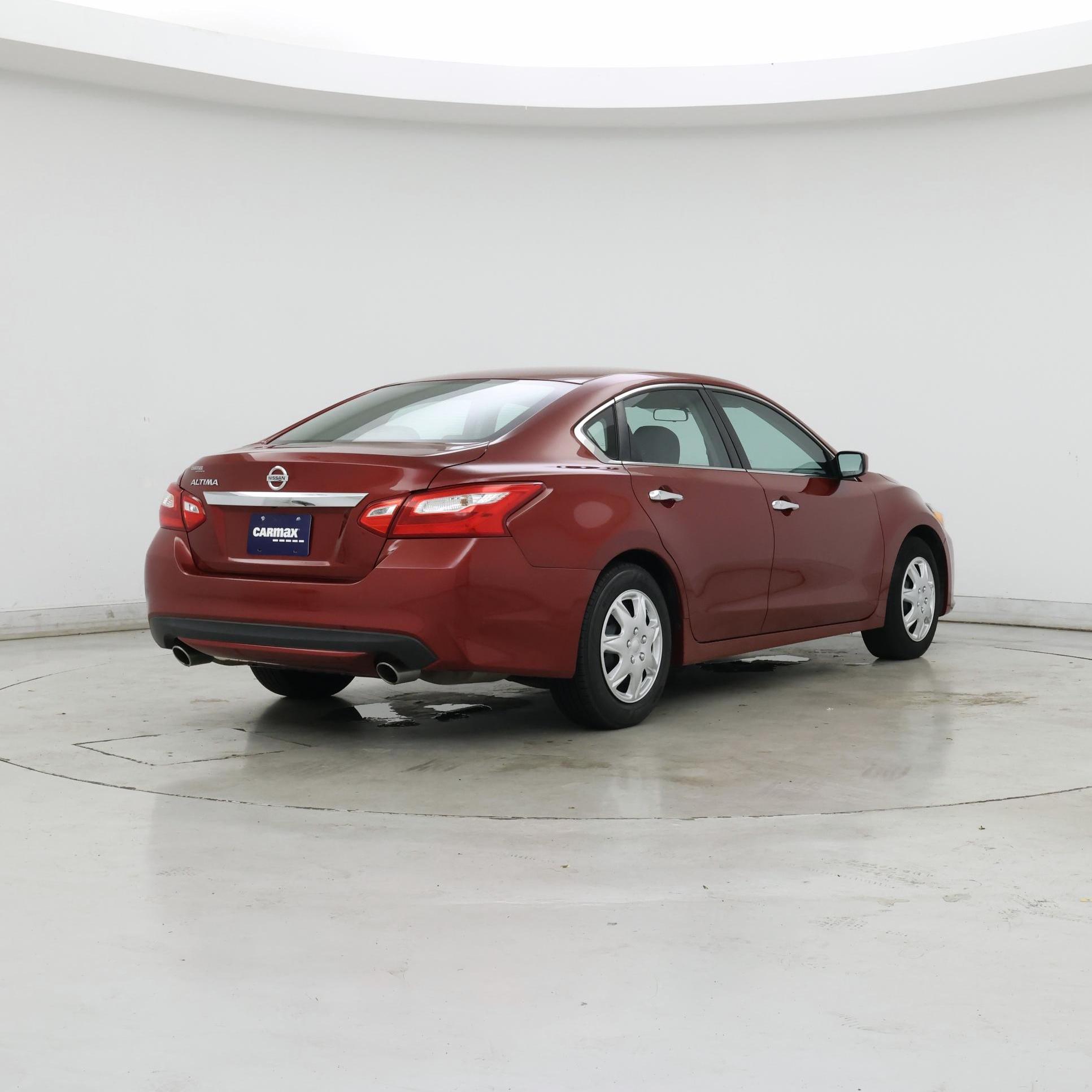 Thumbnail: 2016 Nissan Altima - 8