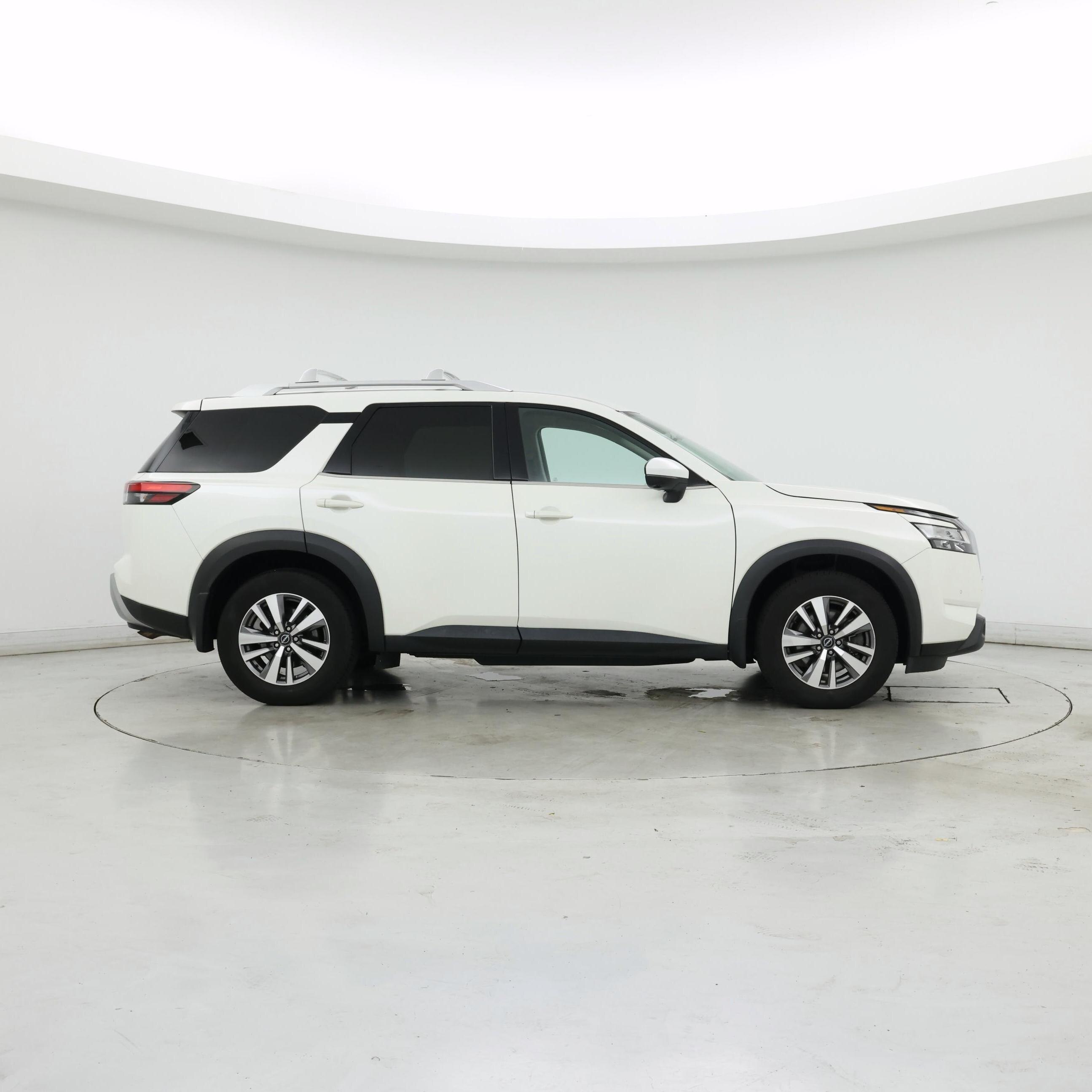 Thumbnail: 2022 Nissan Pathfinder - 7