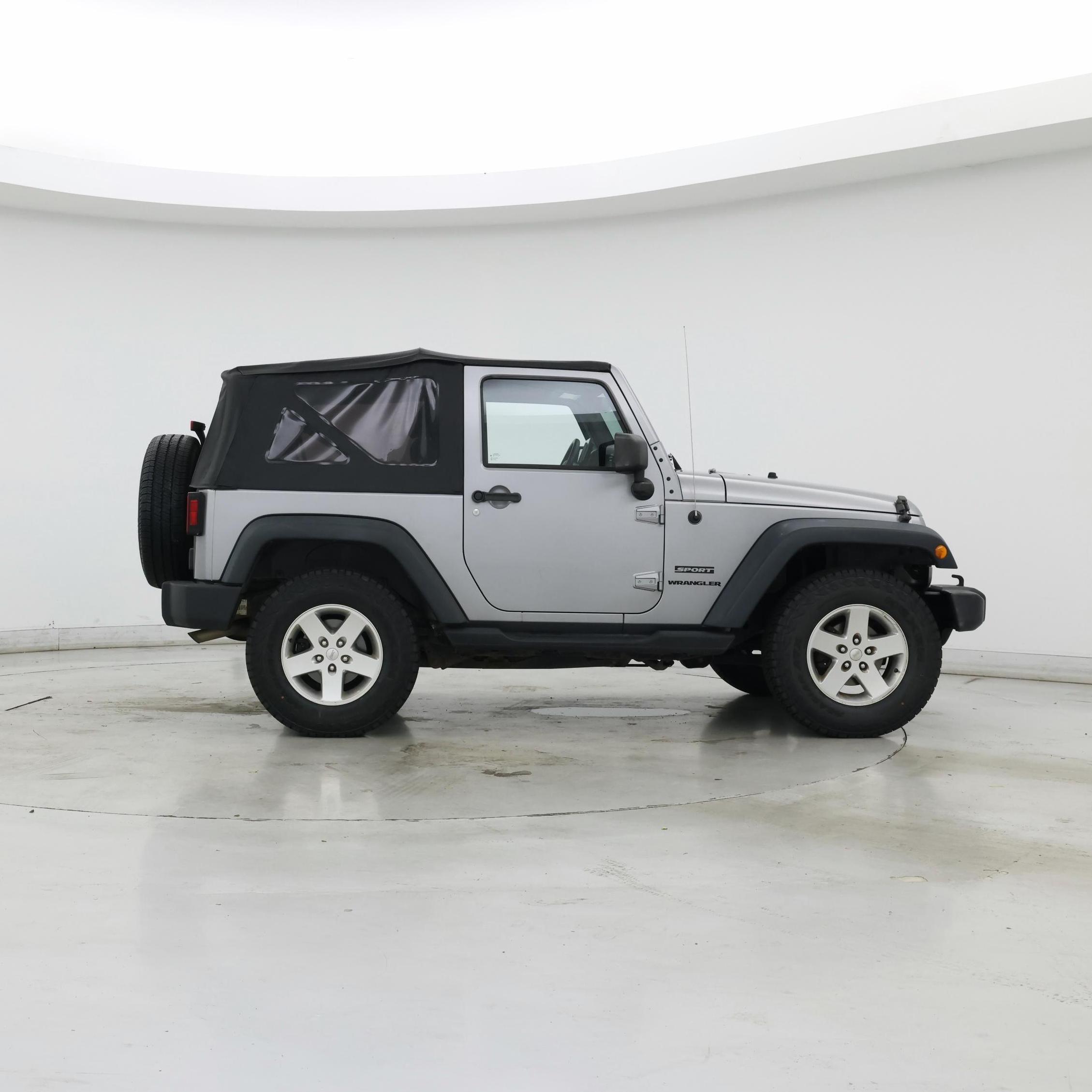 Thumbnail: 2013 Jeep Wrangler - 7