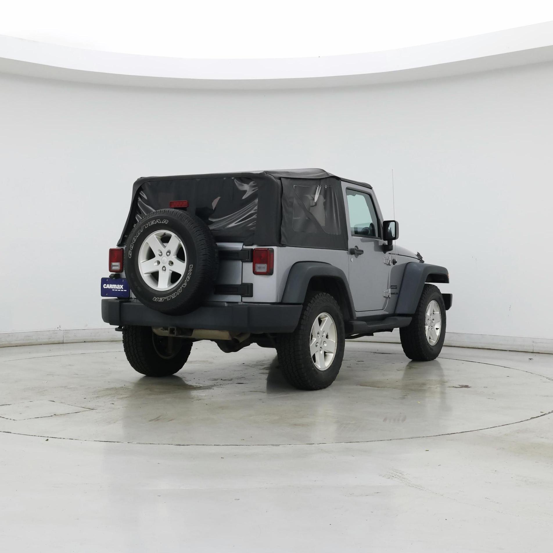 Thumbnail: 2013 Jeep Wrangler - 8