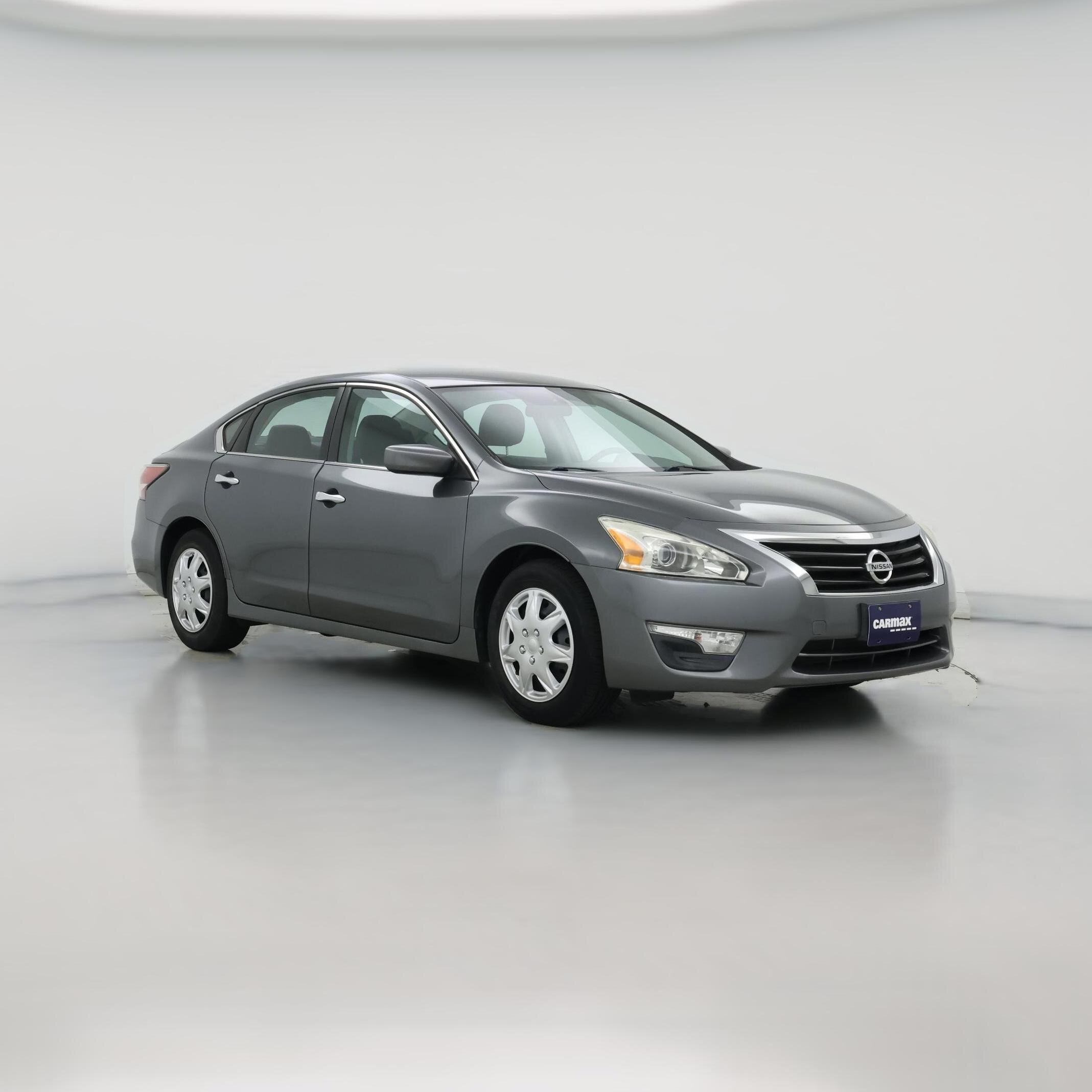 Thumbnail: 2015 Nissan Altima - 1