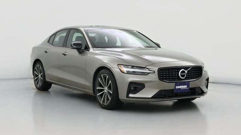 2021 Volvo S60 T5 Momentum Hero Image