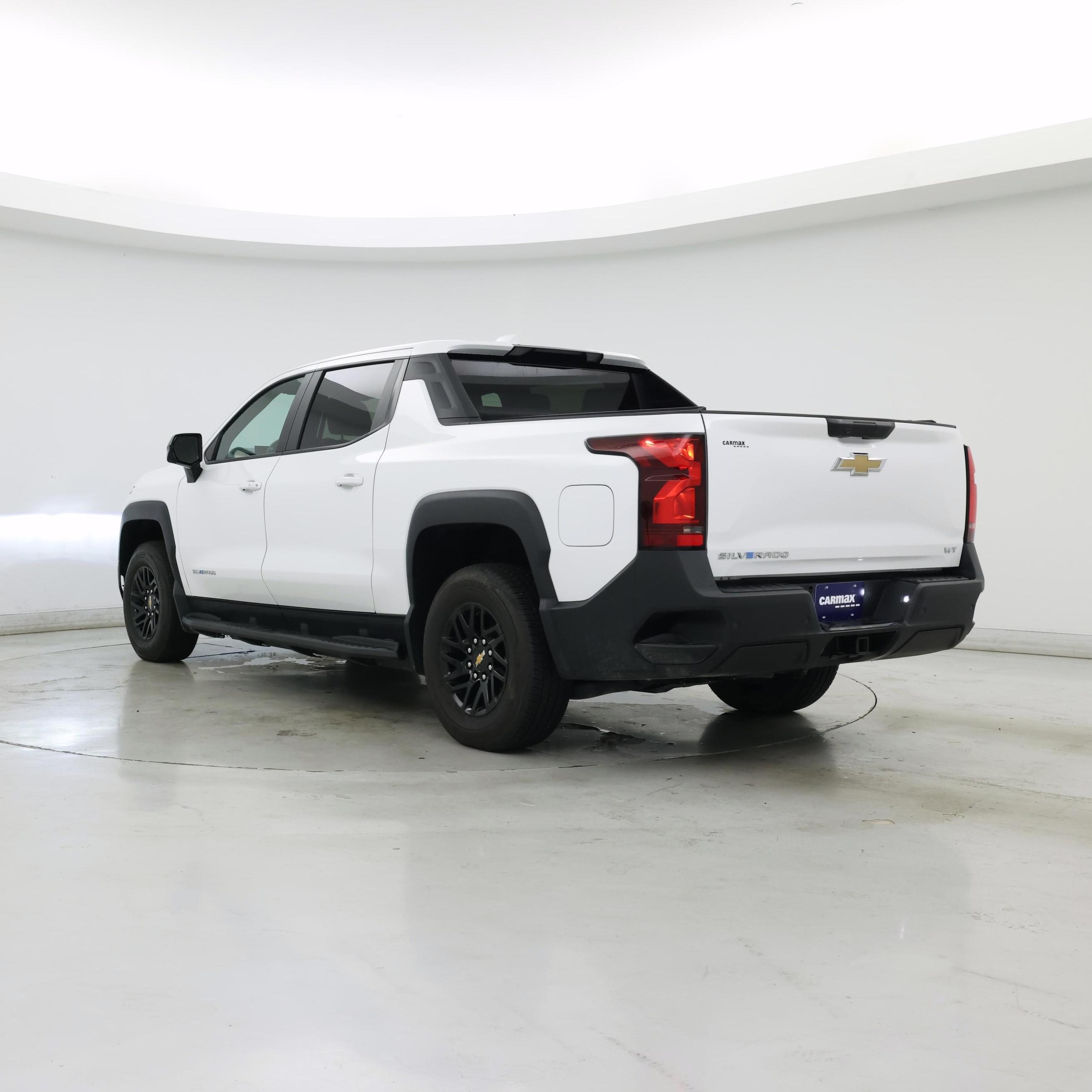Thumbnail: 2024 Chevrolet Silverado EV - 2
