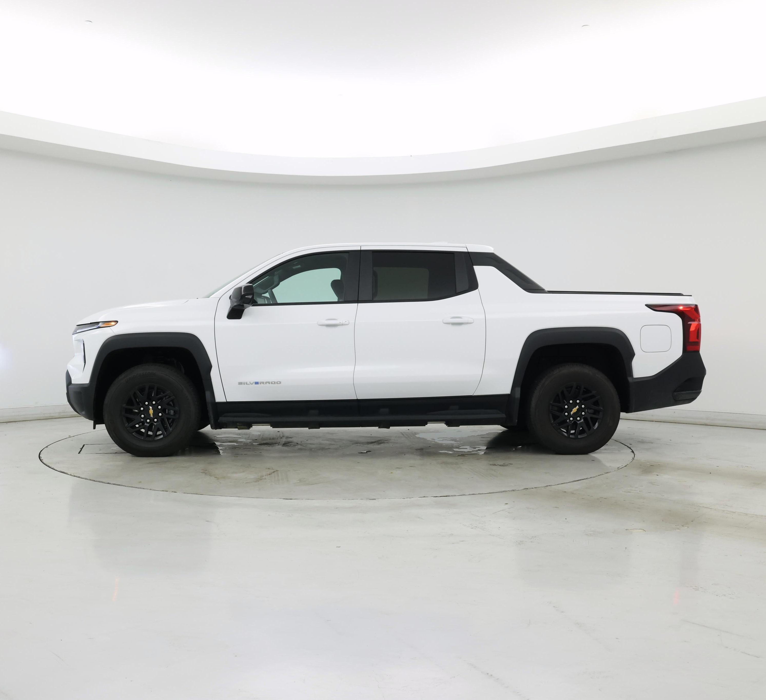 Thumbnail: 2024 Chevrolet Silverado EV - 3