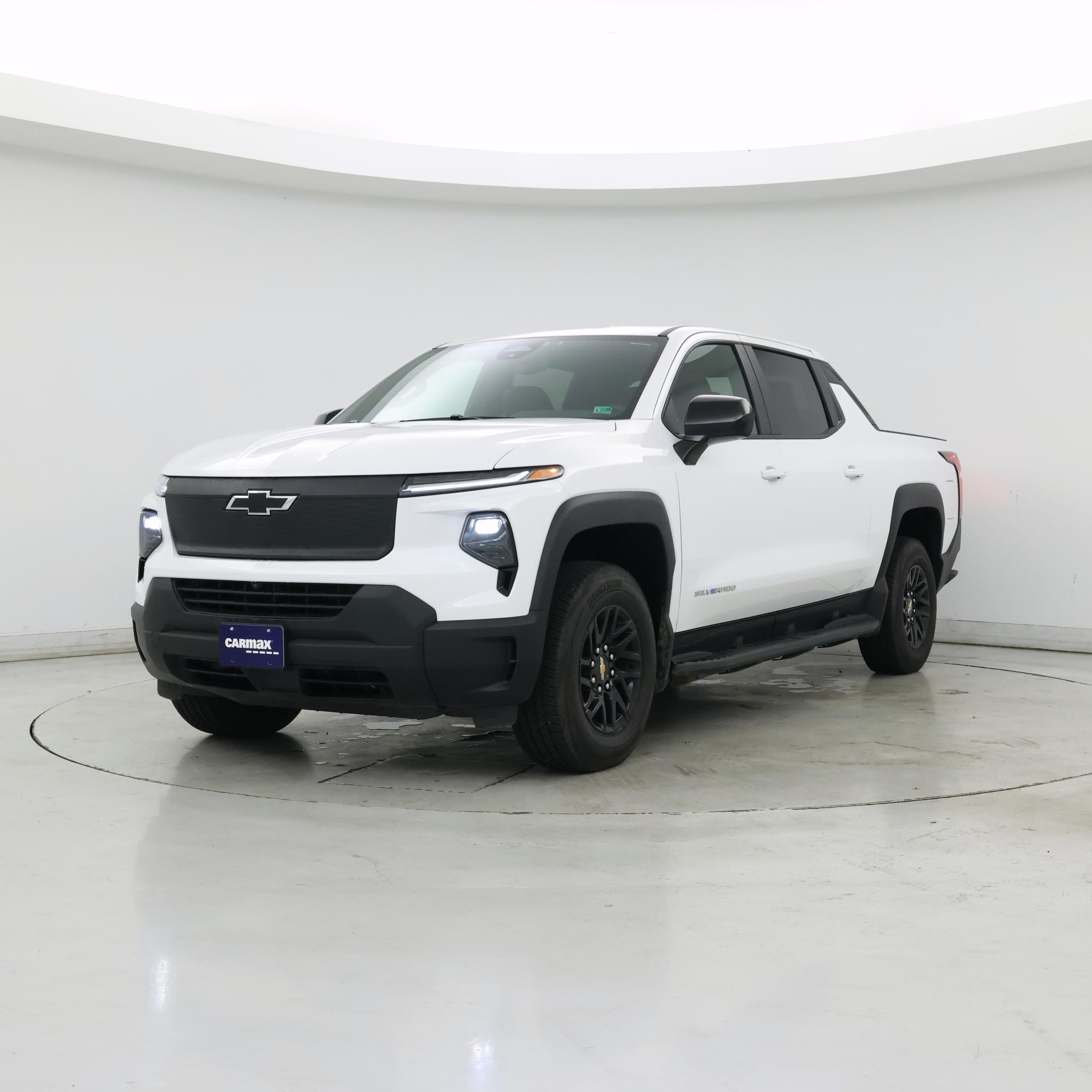 Thumbnail: 2024 Chevrolet Silverado EV - 4