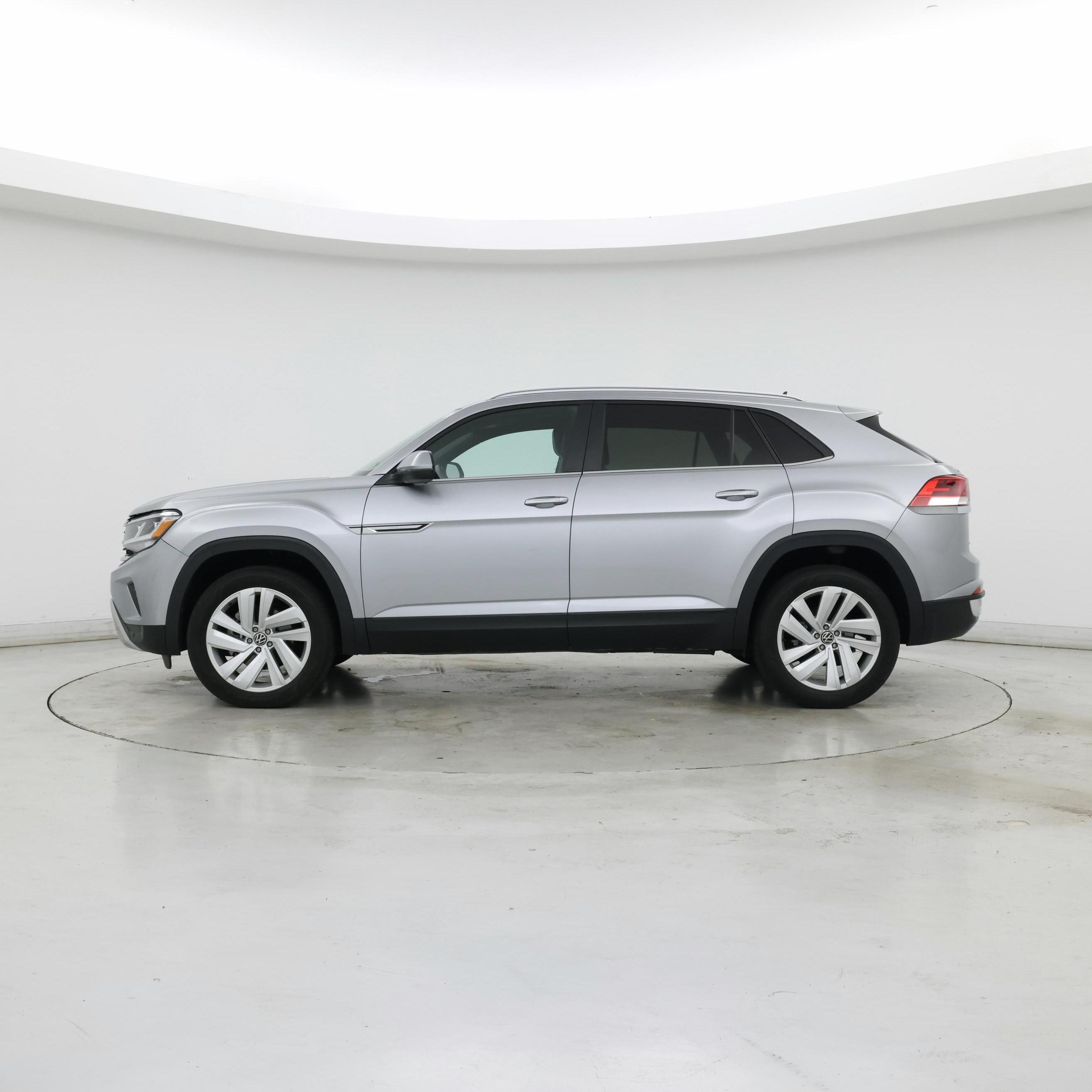 Thumbnail: 2022 Volkswagen Atlas - 3