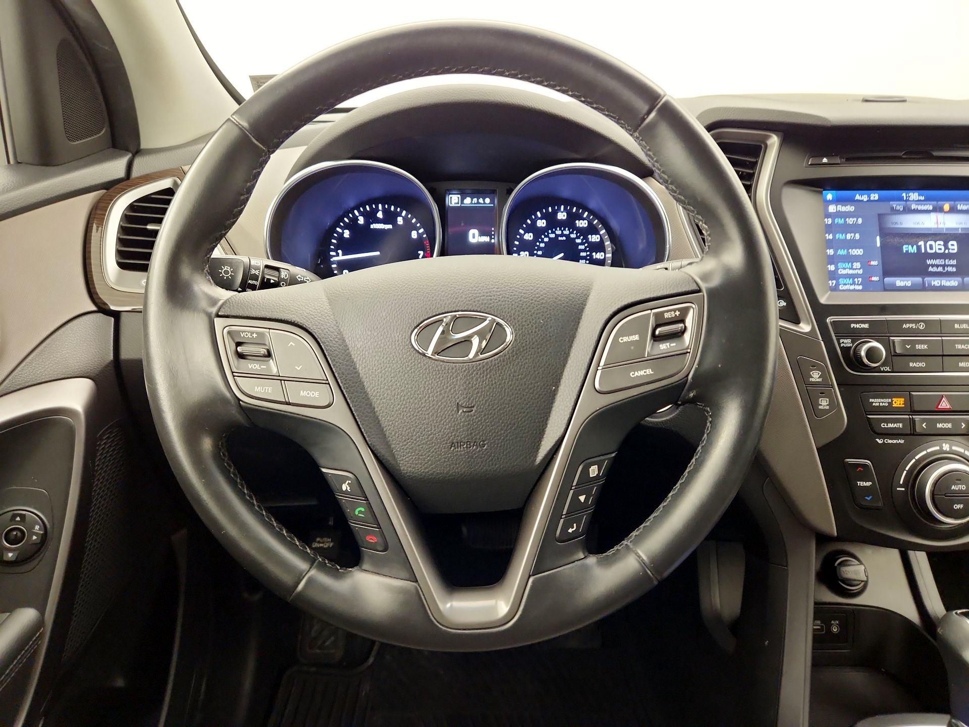 Thumbnail: 2017 Hyundai Santa Fe - 10