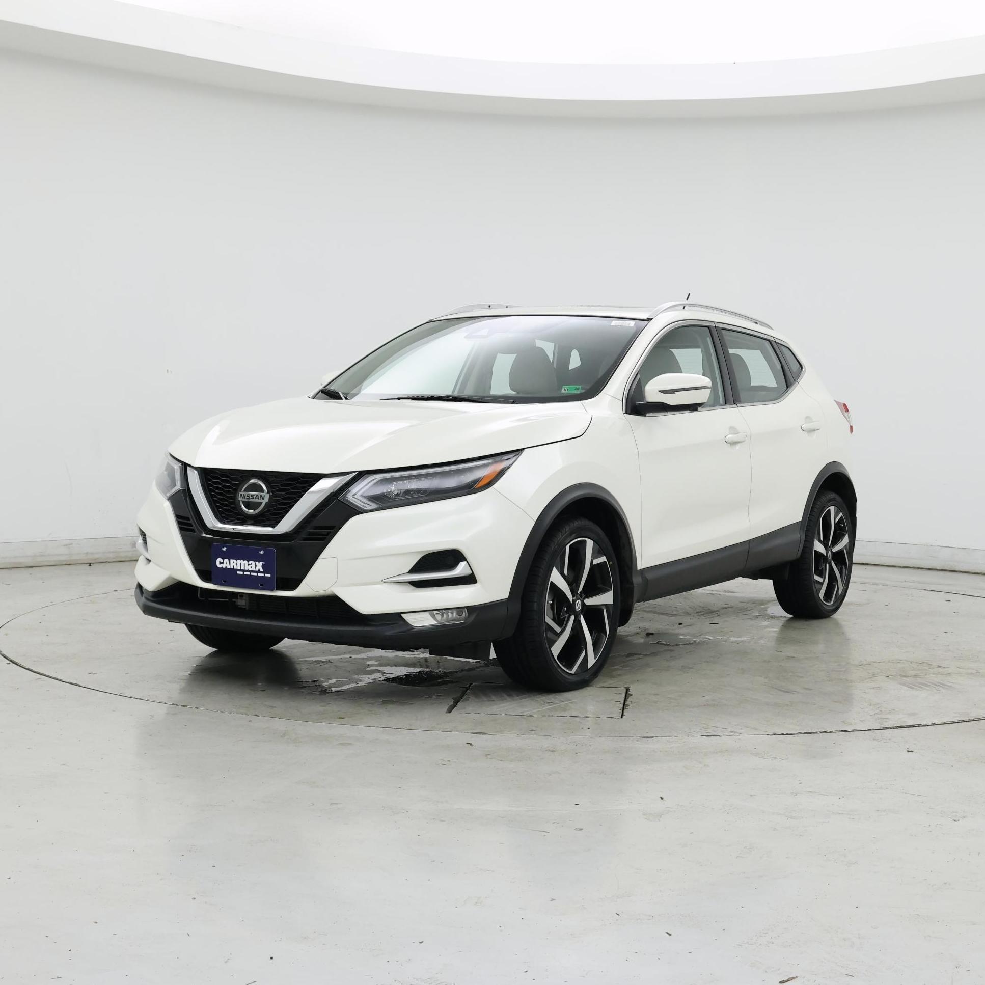 Thumbnail: 2020 Nissan Rogue Sport - 4
