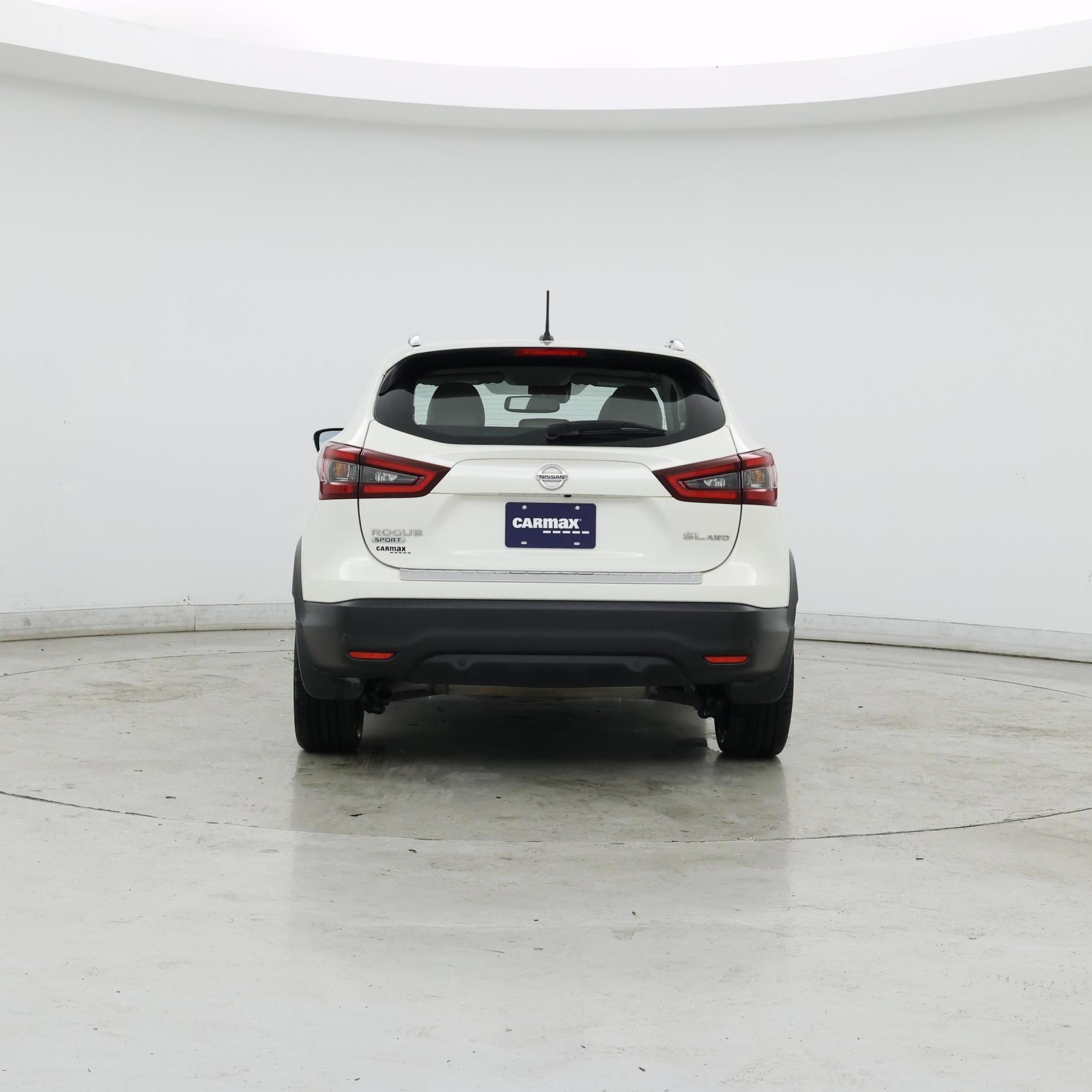 Thumbnail: 2020 Nissan Rogue Sport - 6
