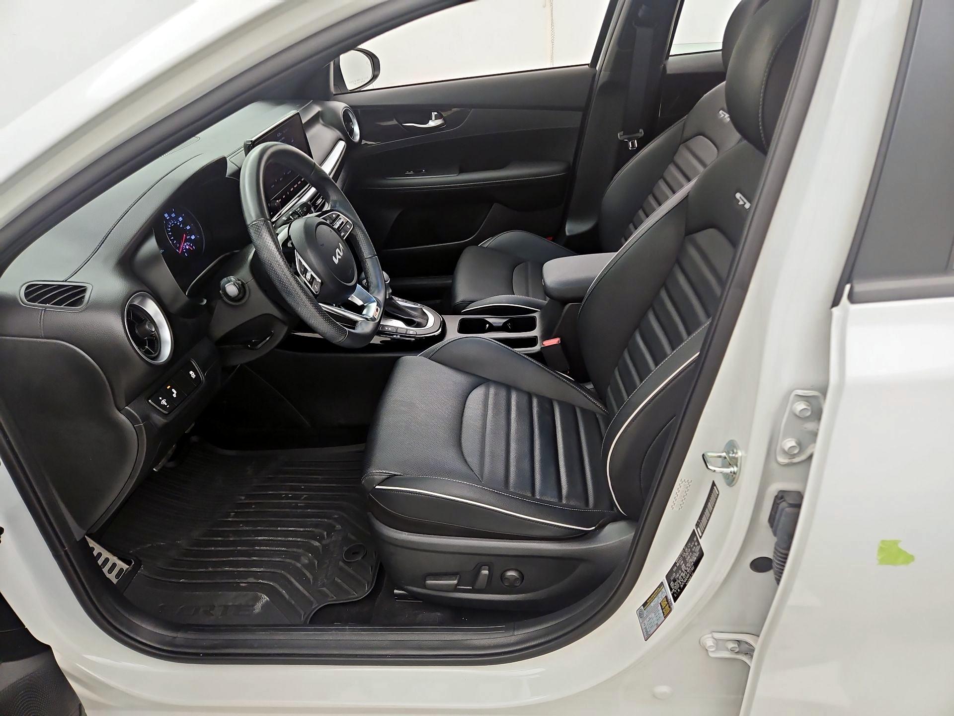 Thumbnail: 2024 Kia Forte - 11