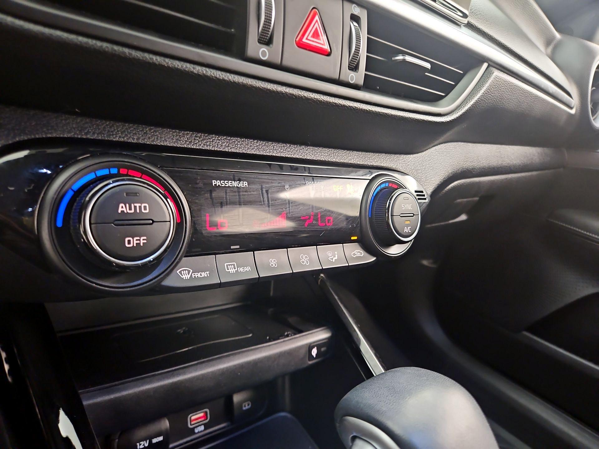 Thumbnail: 2024 Kia Forte - 17