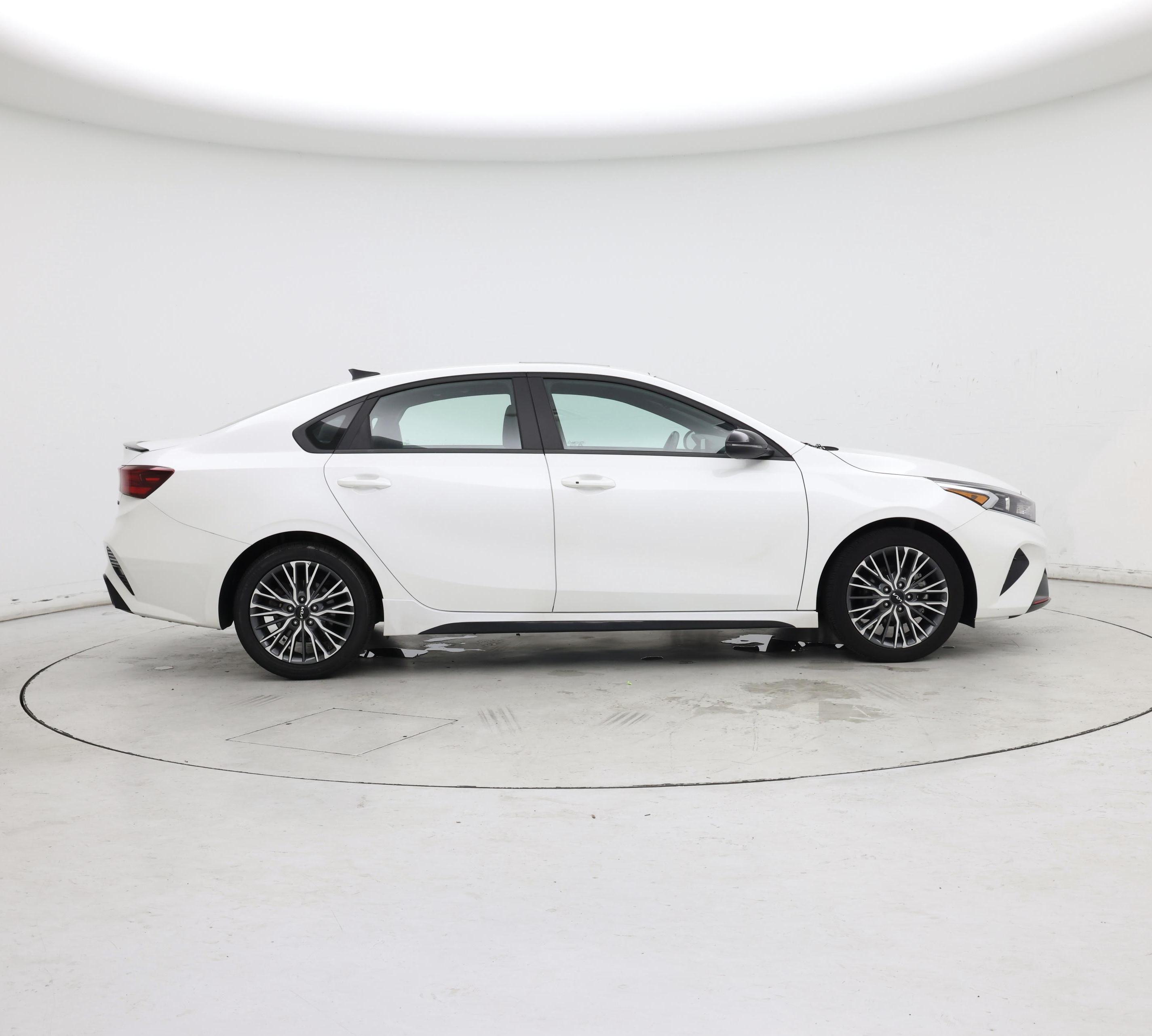 Thumbnail: 2024 Kia Forte - 7