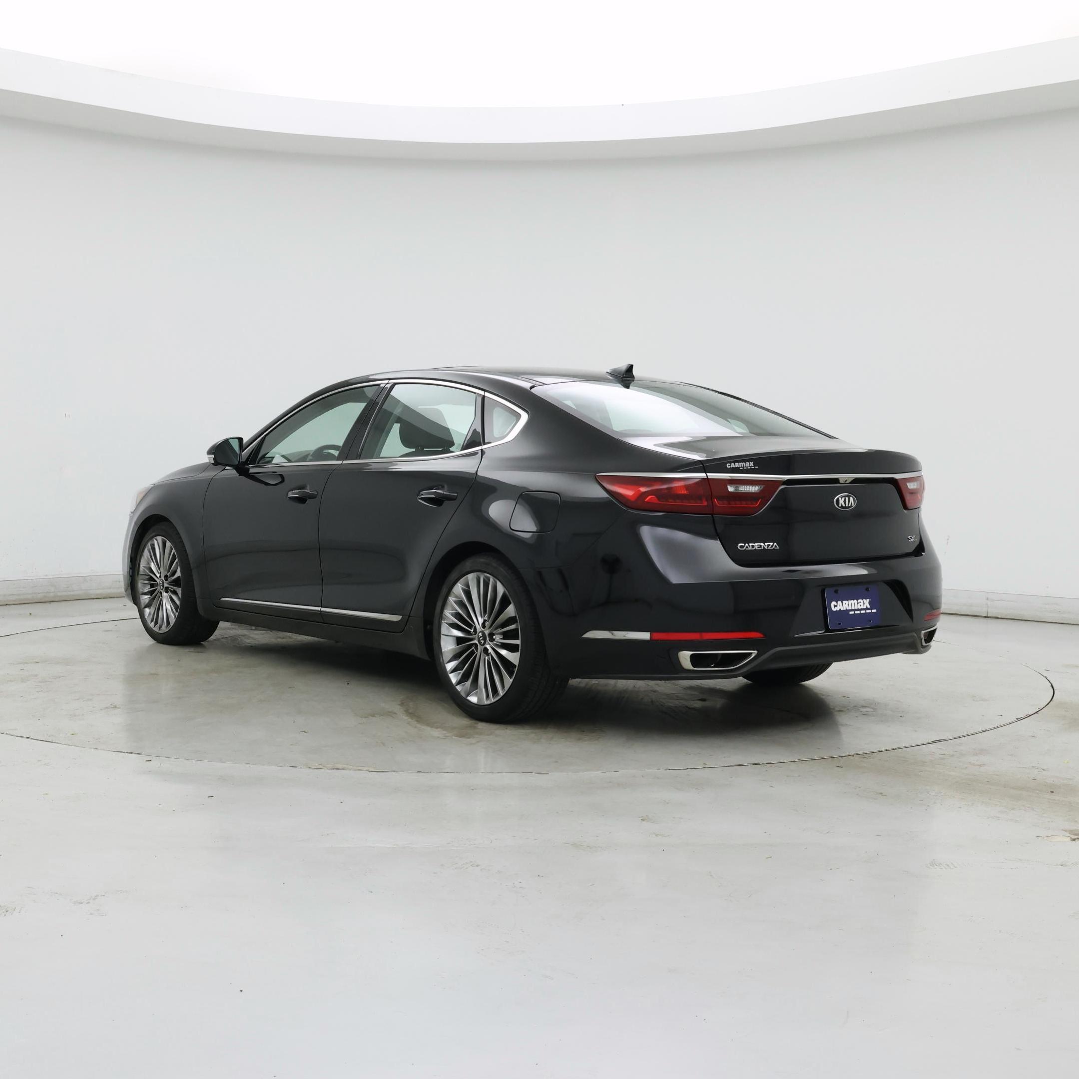 Thumbnail: 2017 Kia Cadenza - 2