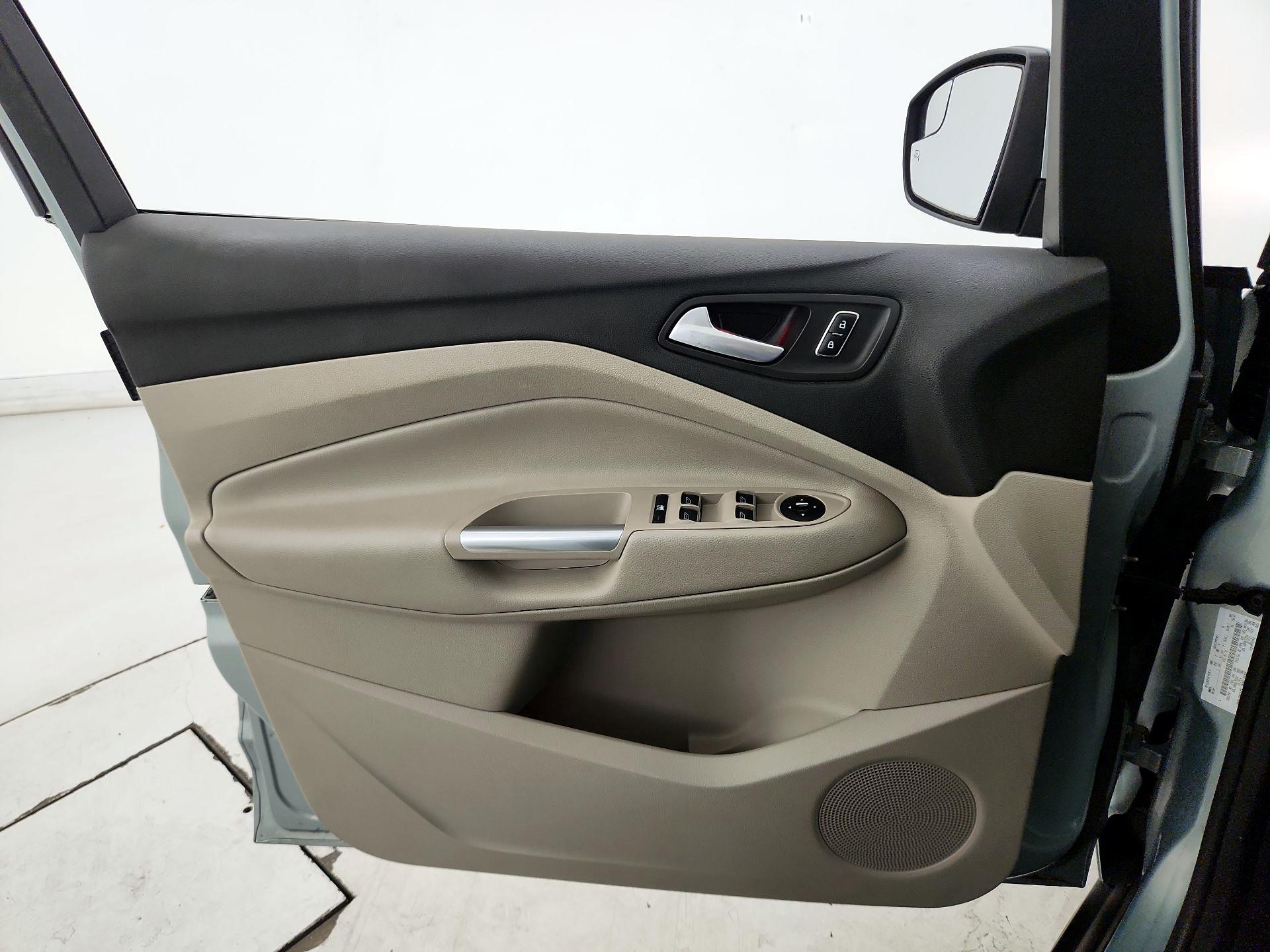 Thumbnail: 2013 Ford C-Max - 12