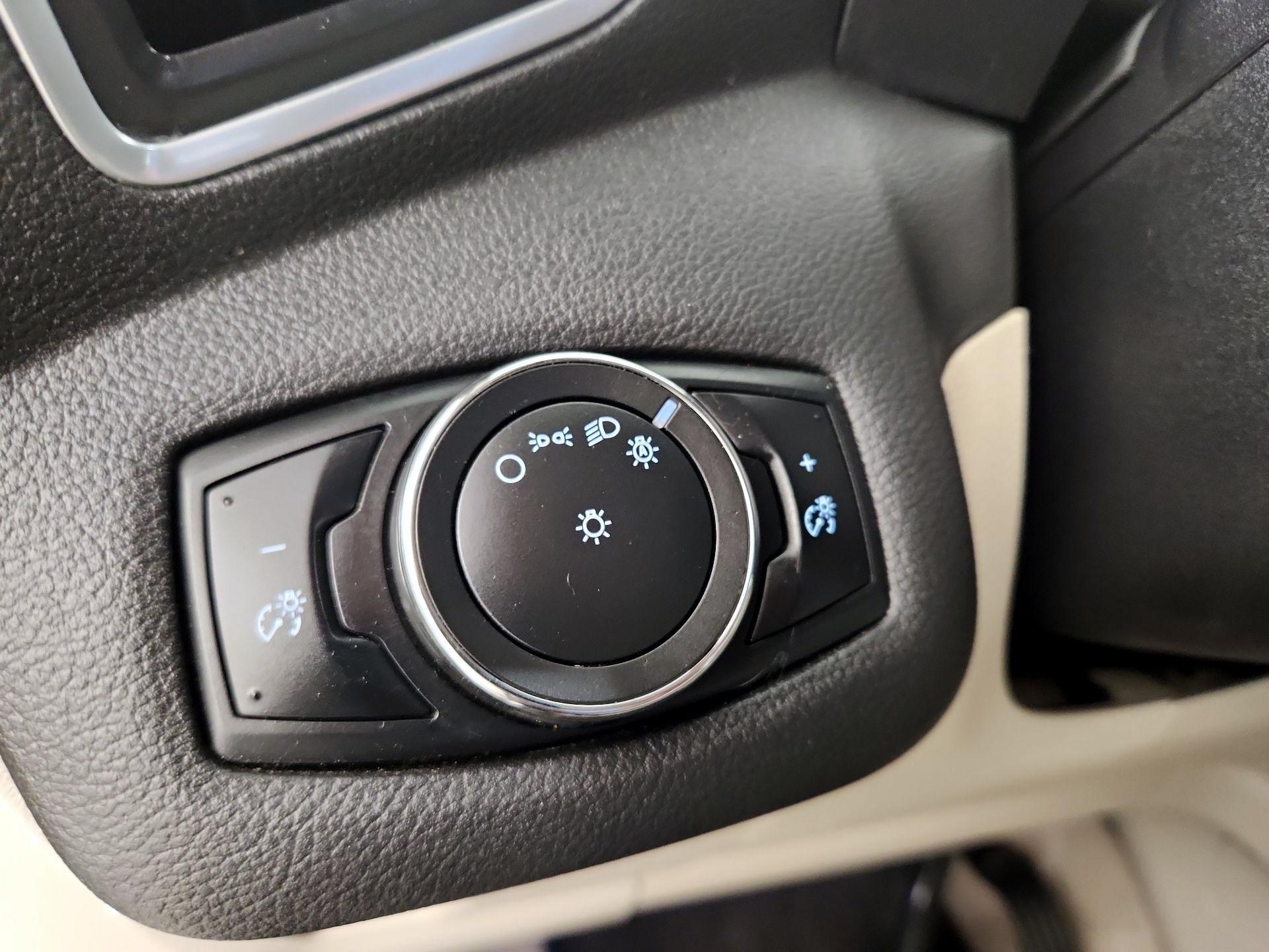 Thumbnail: 2013 Ford C-Max - 13