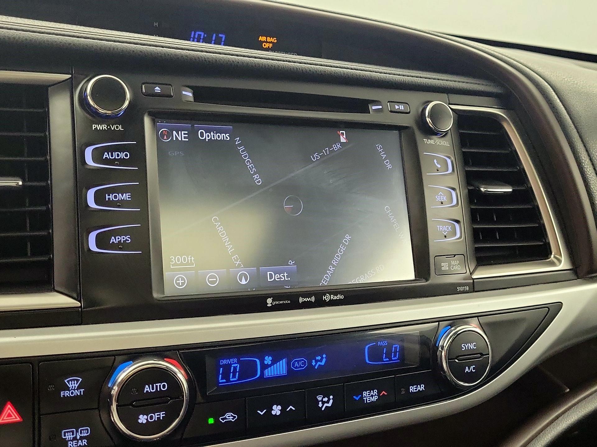 Thumbnail: 2016 Toyota Highlander - 12