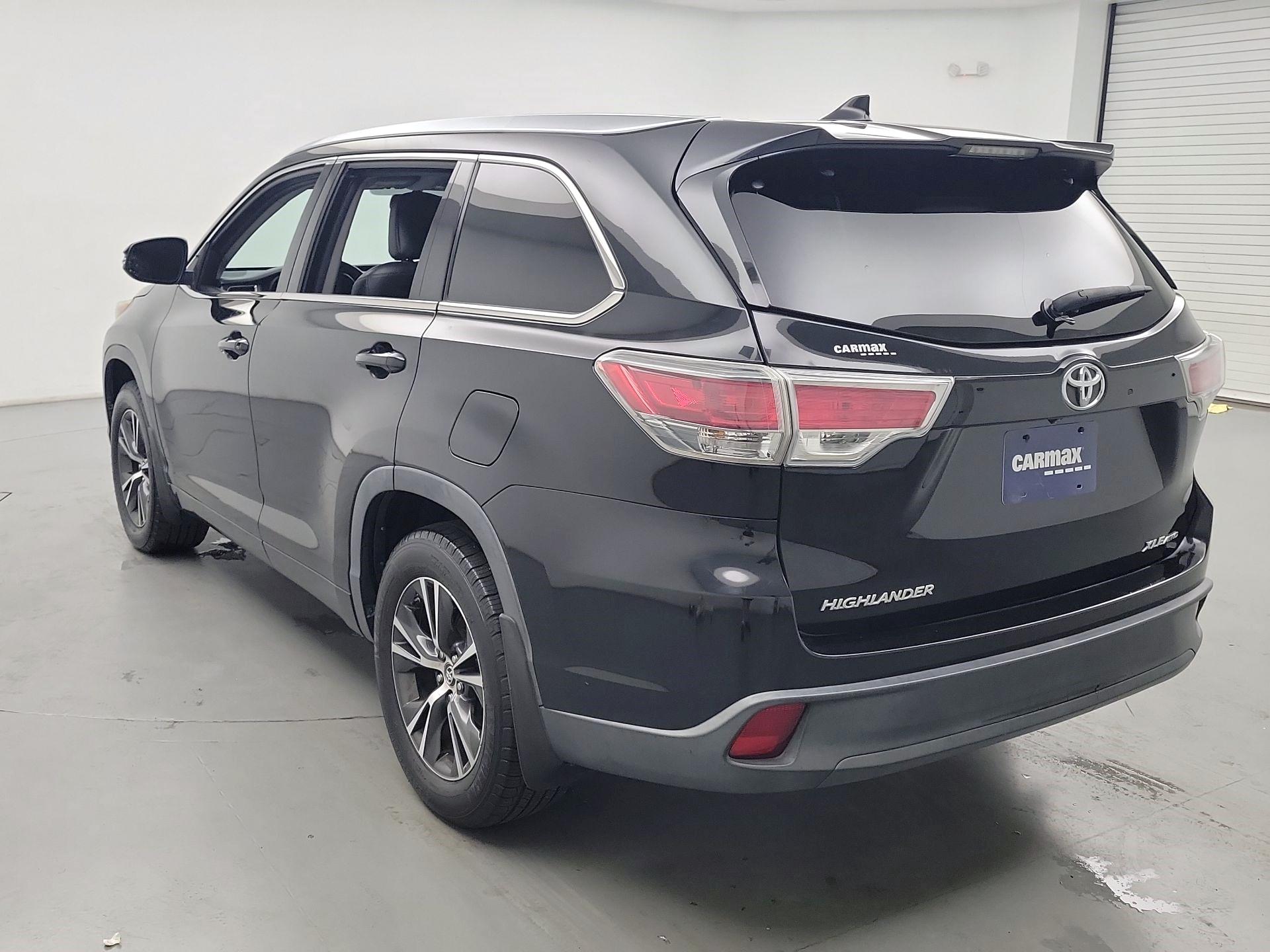 Thumbnail: 2016 Toyota Highlander - 7
