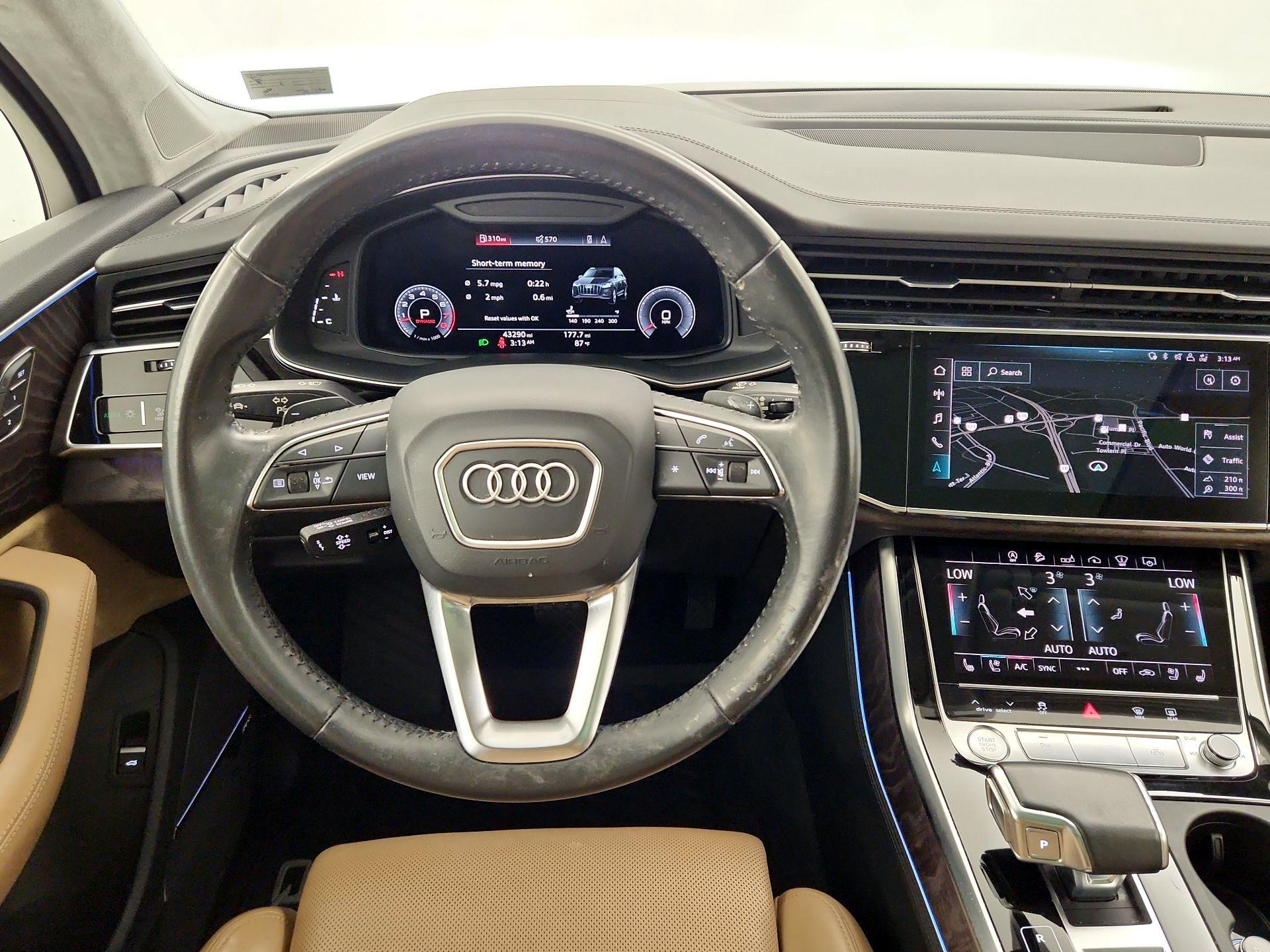 Thumbnail: 2020 Audi Q7 - 10