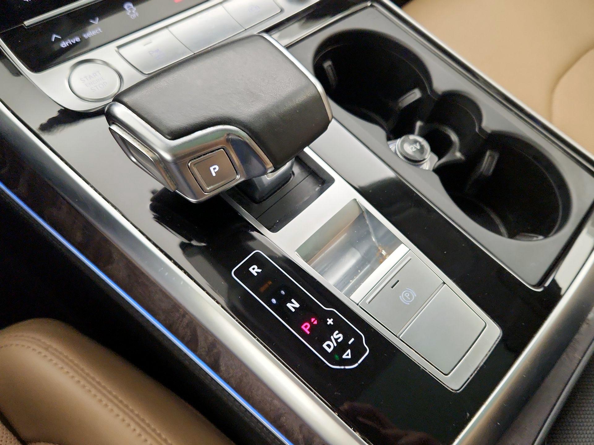 Thumbnail: 2020 Audi Q7 - 18