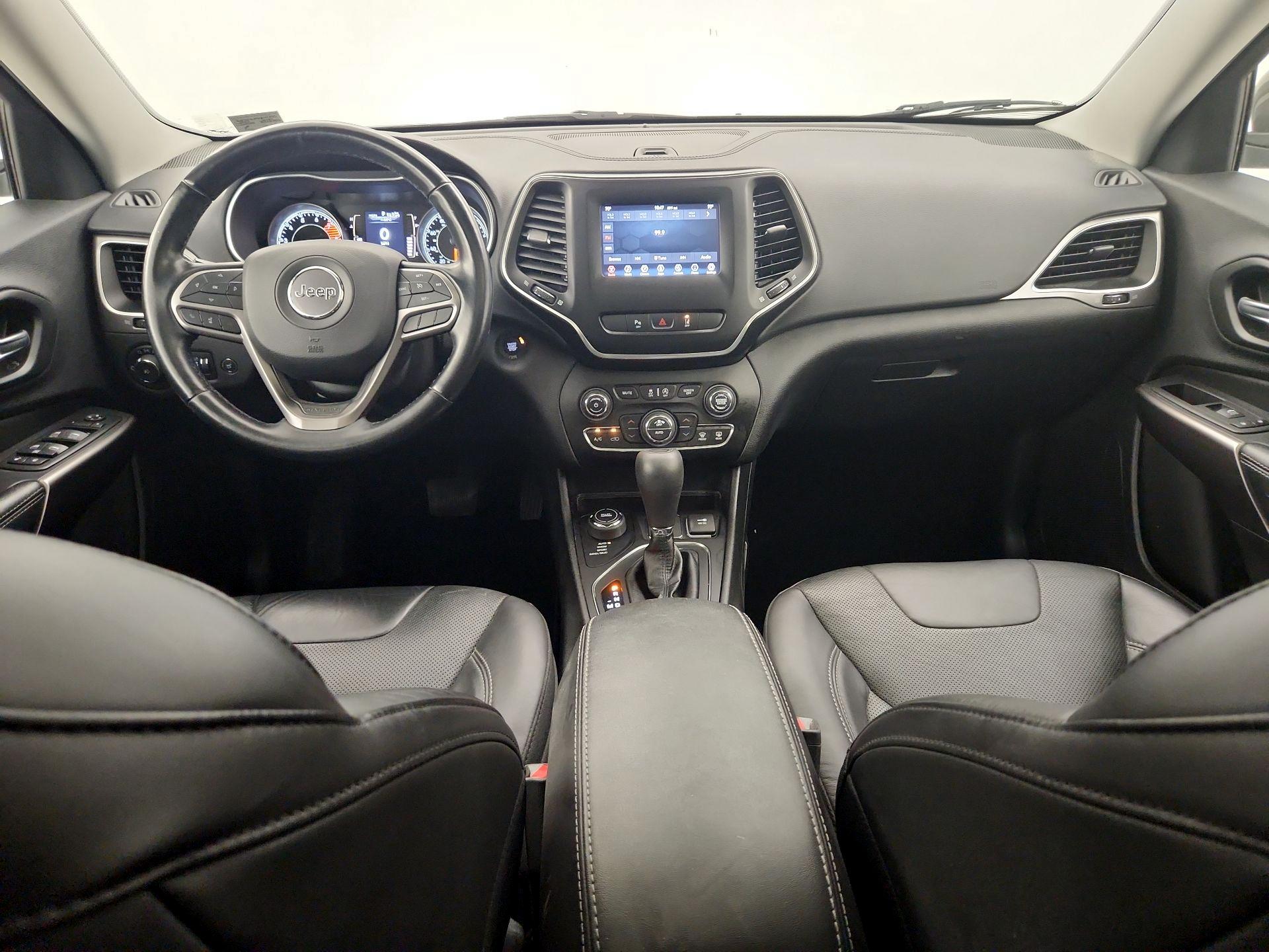 Thumbnail: 2020 Jeep Cherokee - 9