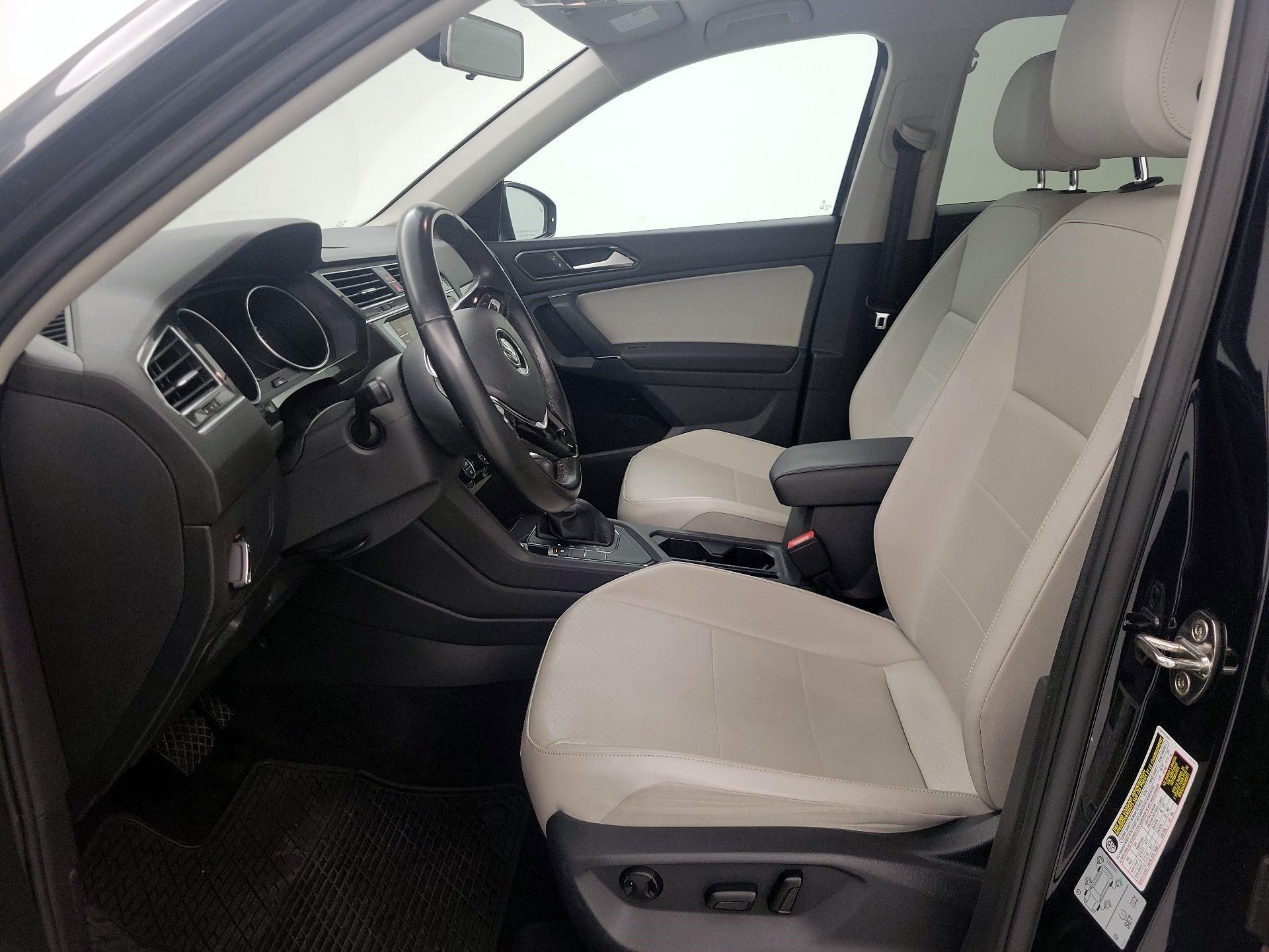 Thumbnail: 2018 Volkswagen Tiguan - 11