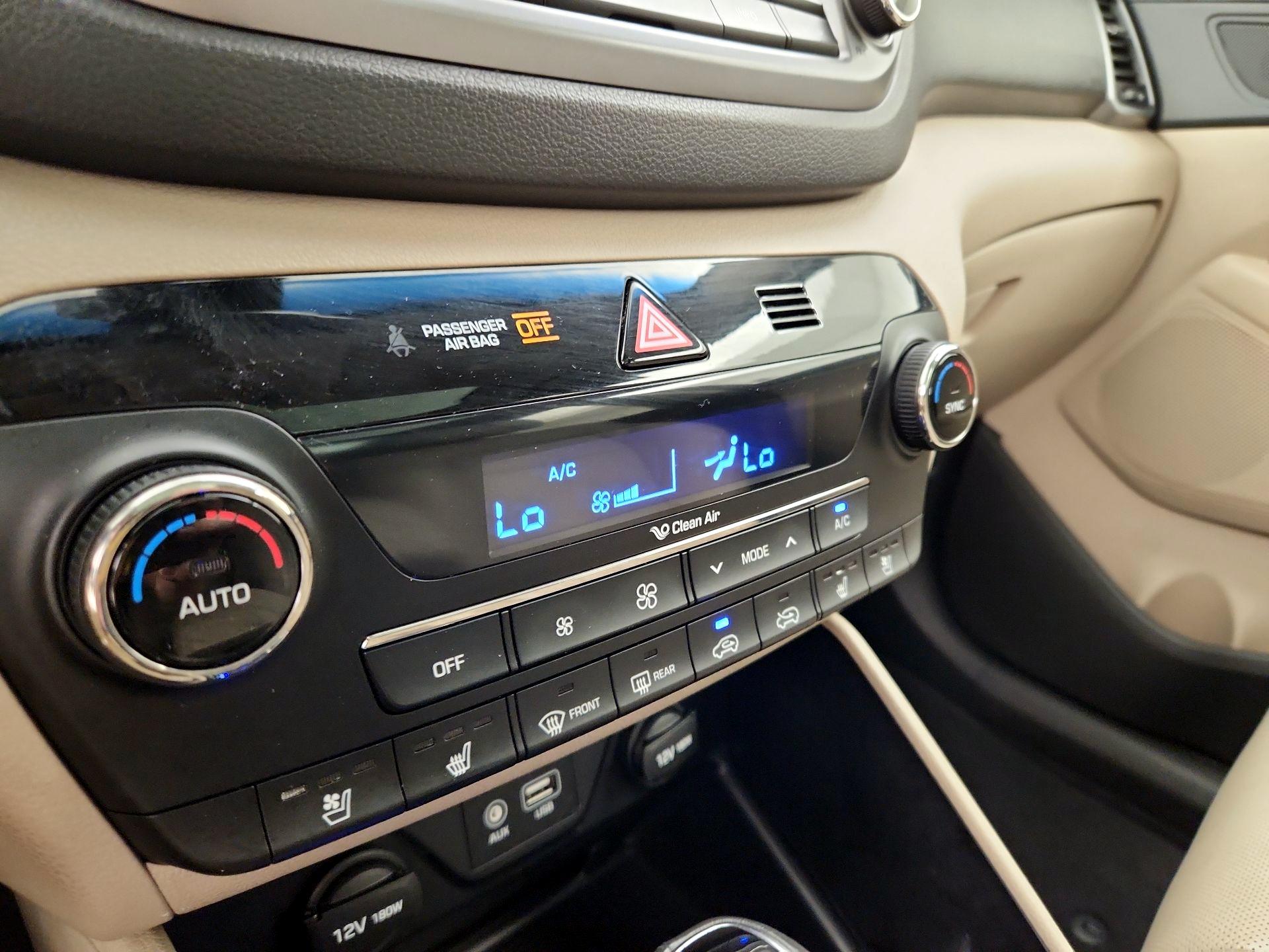 Thumbnail: 2016 Hyundai Tucson - 17