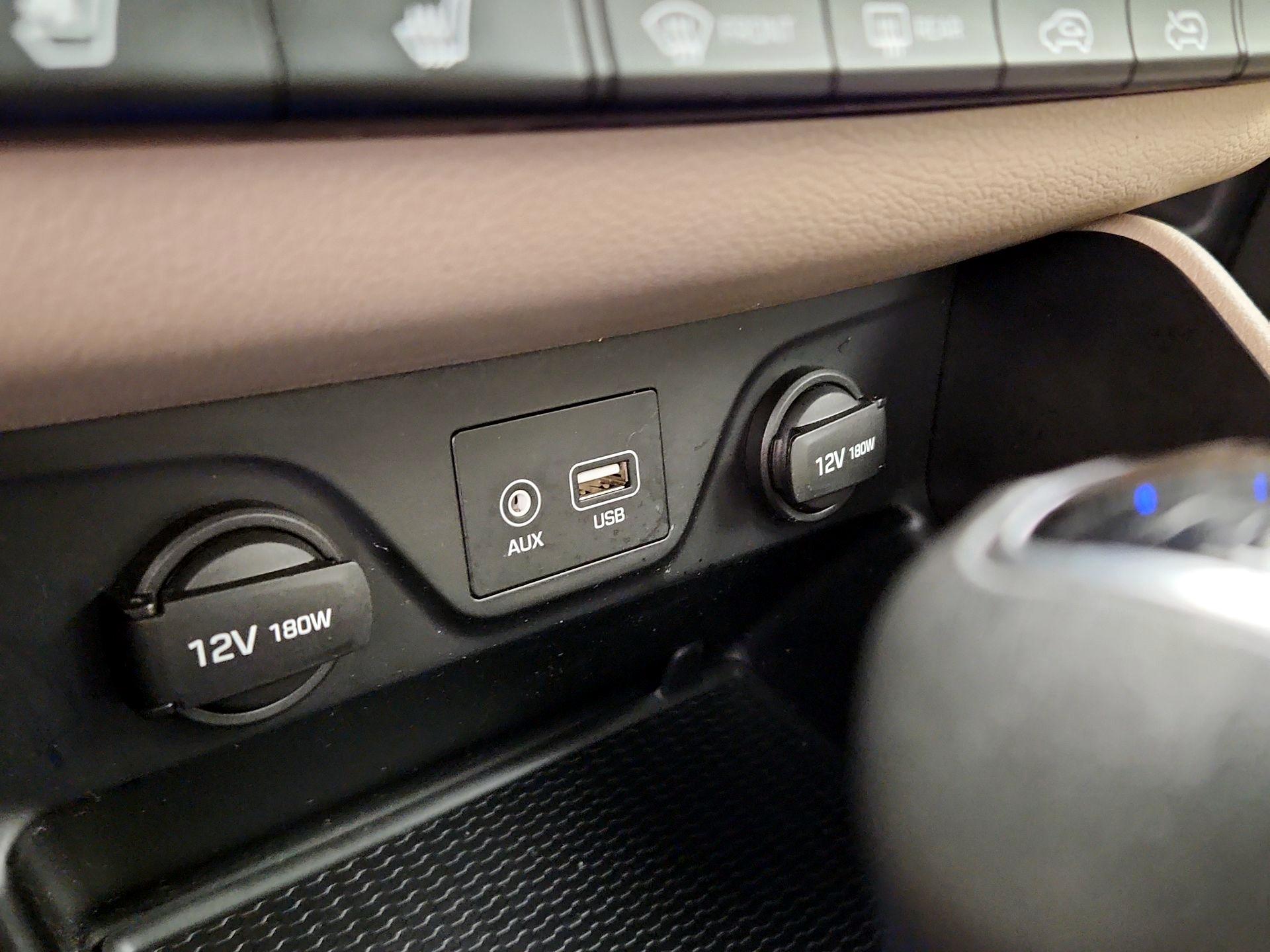 Thumbnail: 2016 Hyundai Tucson - 19