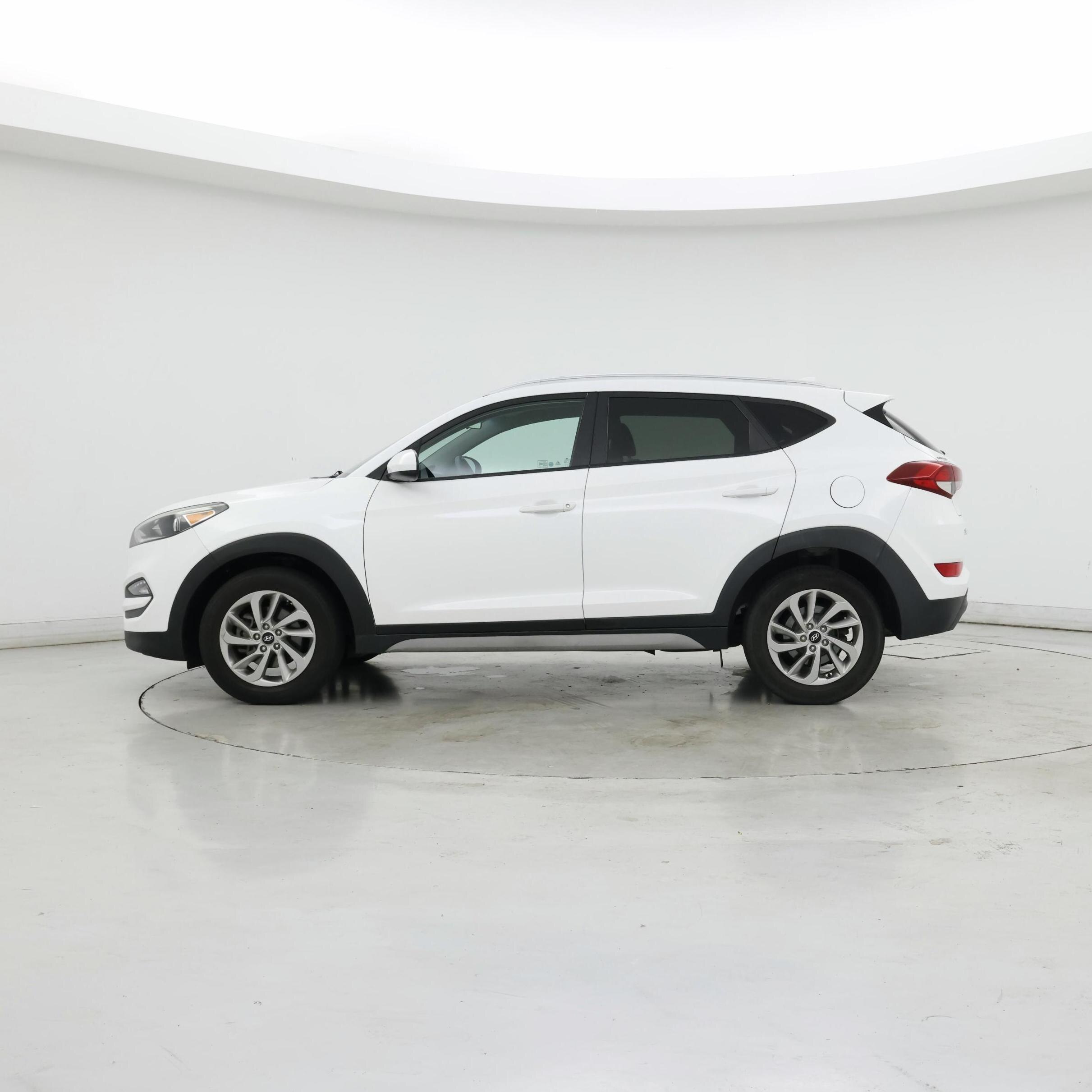 Thumbnail: 2018 Hyundai Tucson - 3