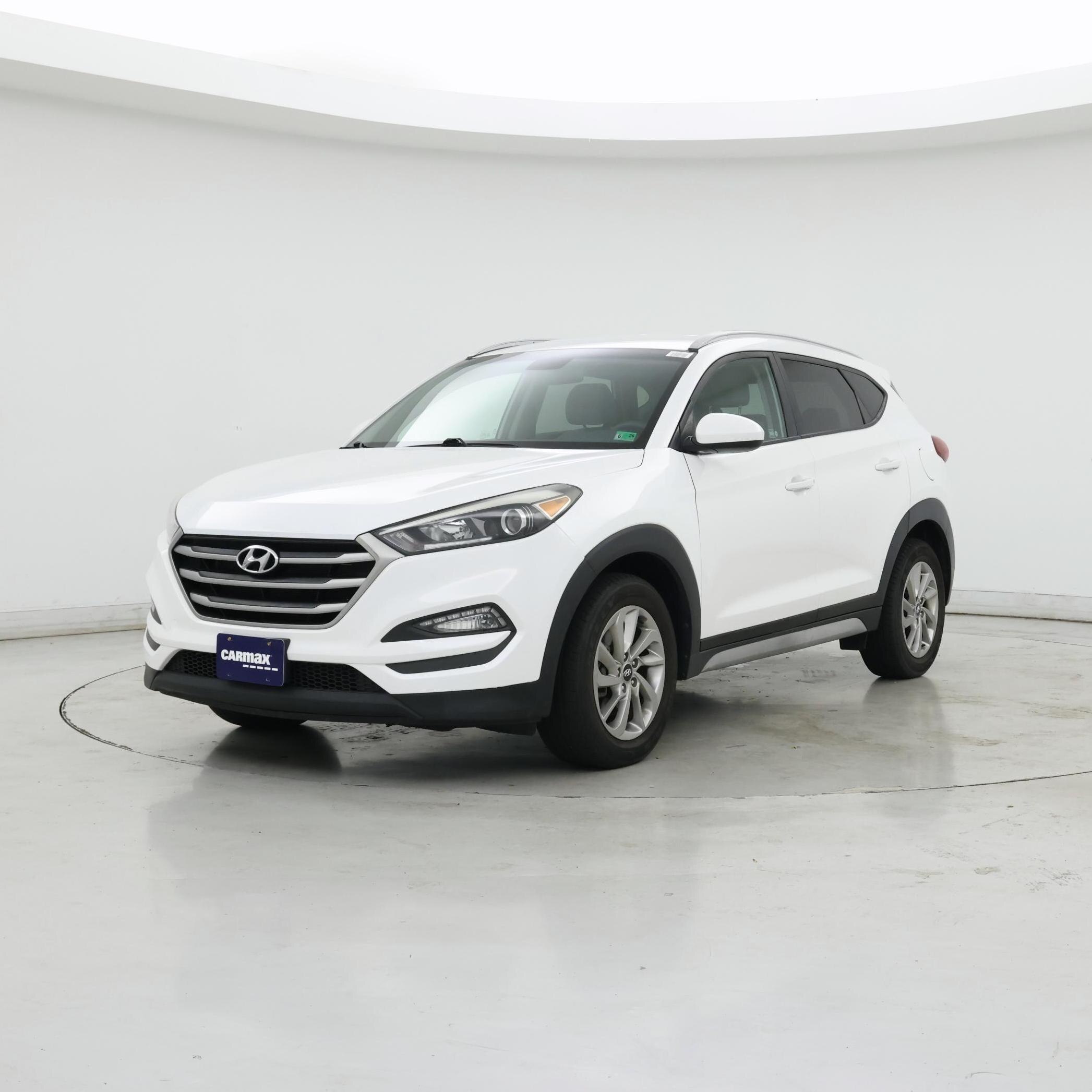 Thumbnail: 2018 Hyundai Tucson - 4