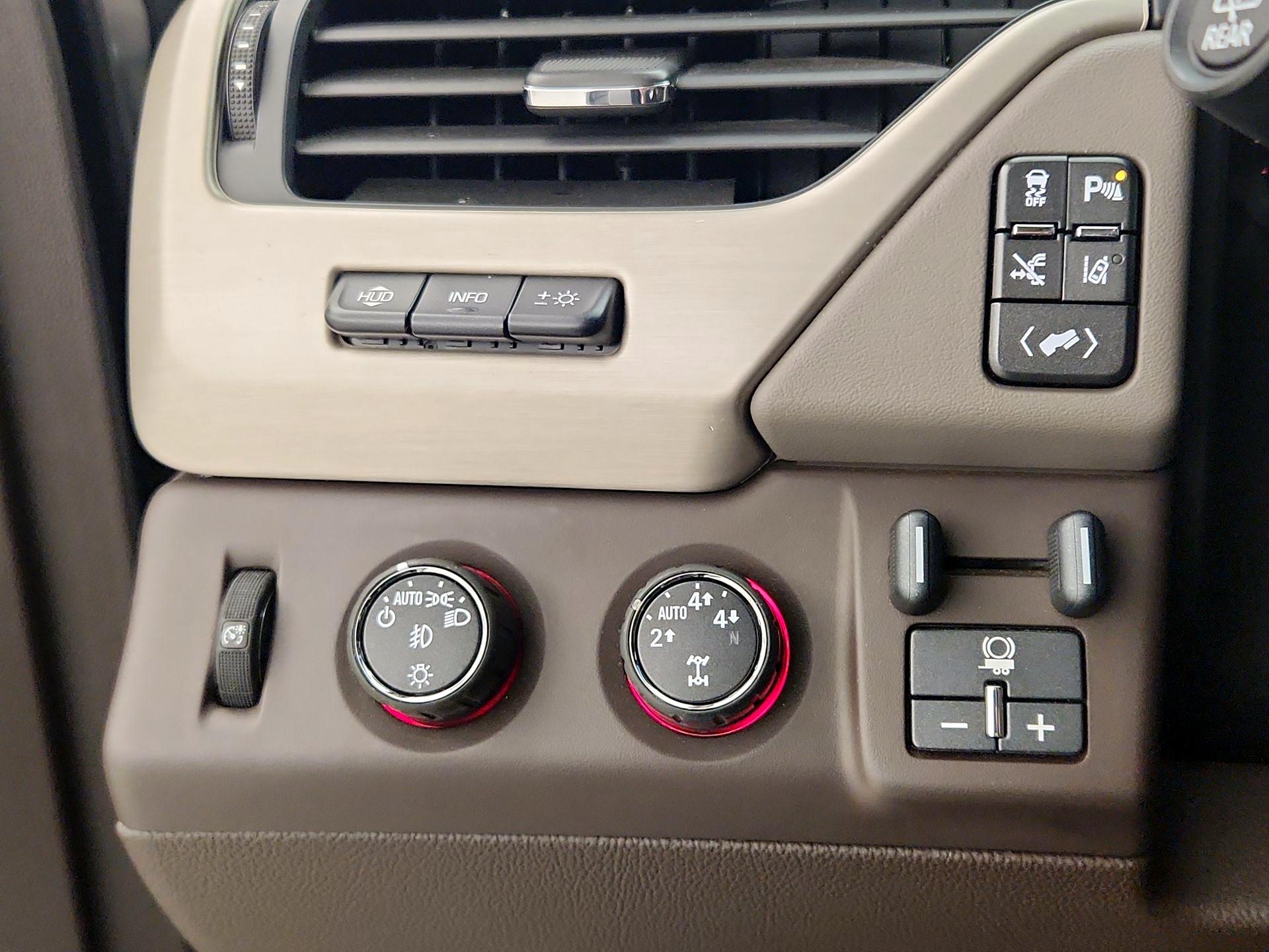 Thumbnail: 2015 GMC Yukon XL - 13