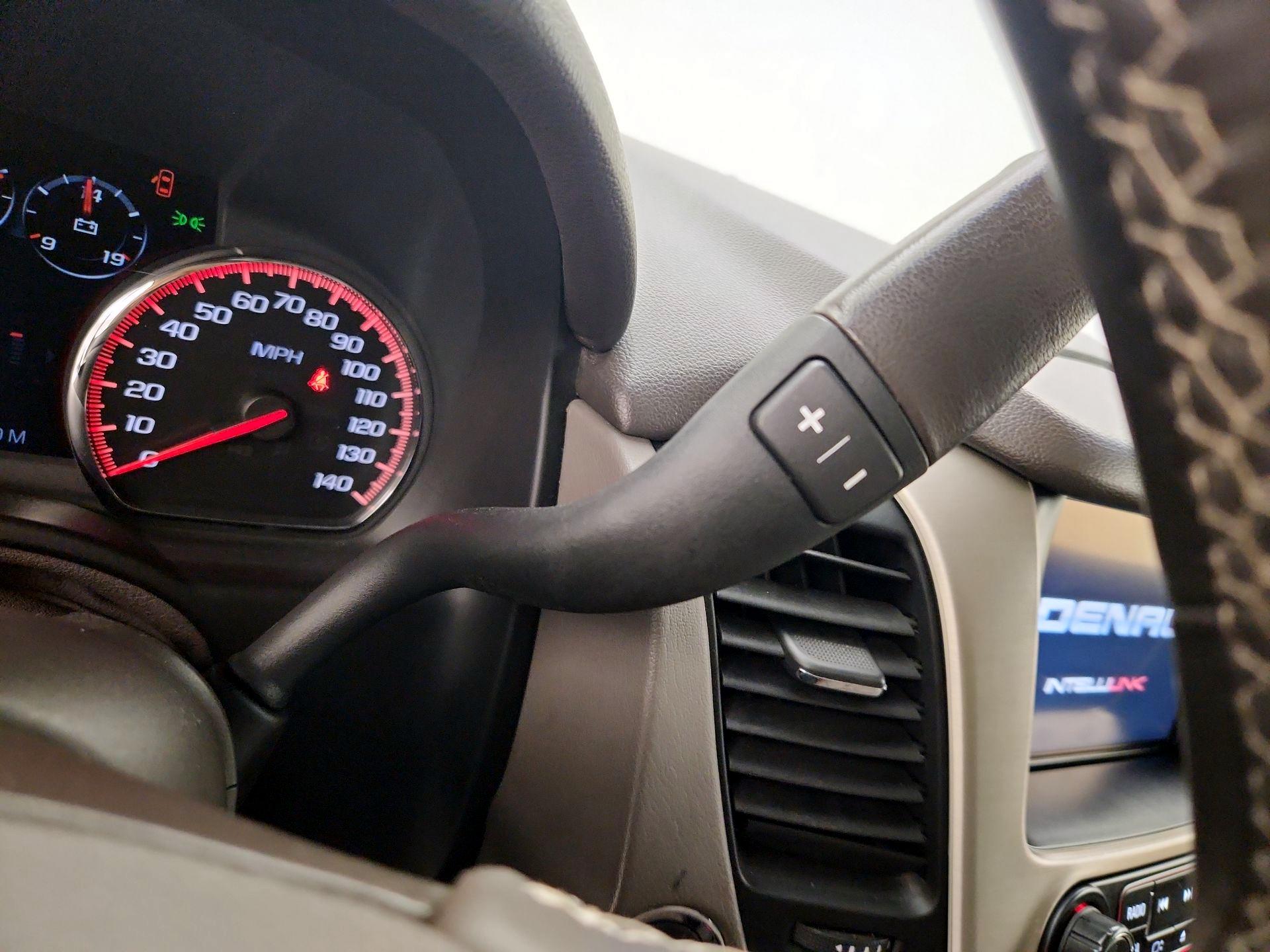 Thumbnail: 2015 GMC Yukon XL - 17