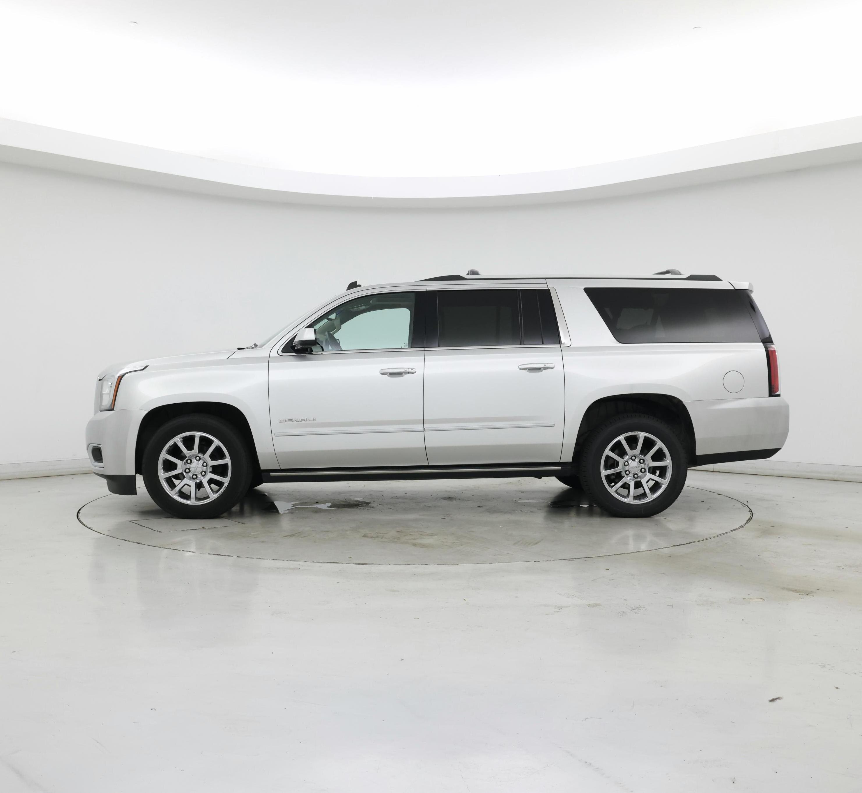 Thumbnail: 2015 GMC Yukon XL - 3