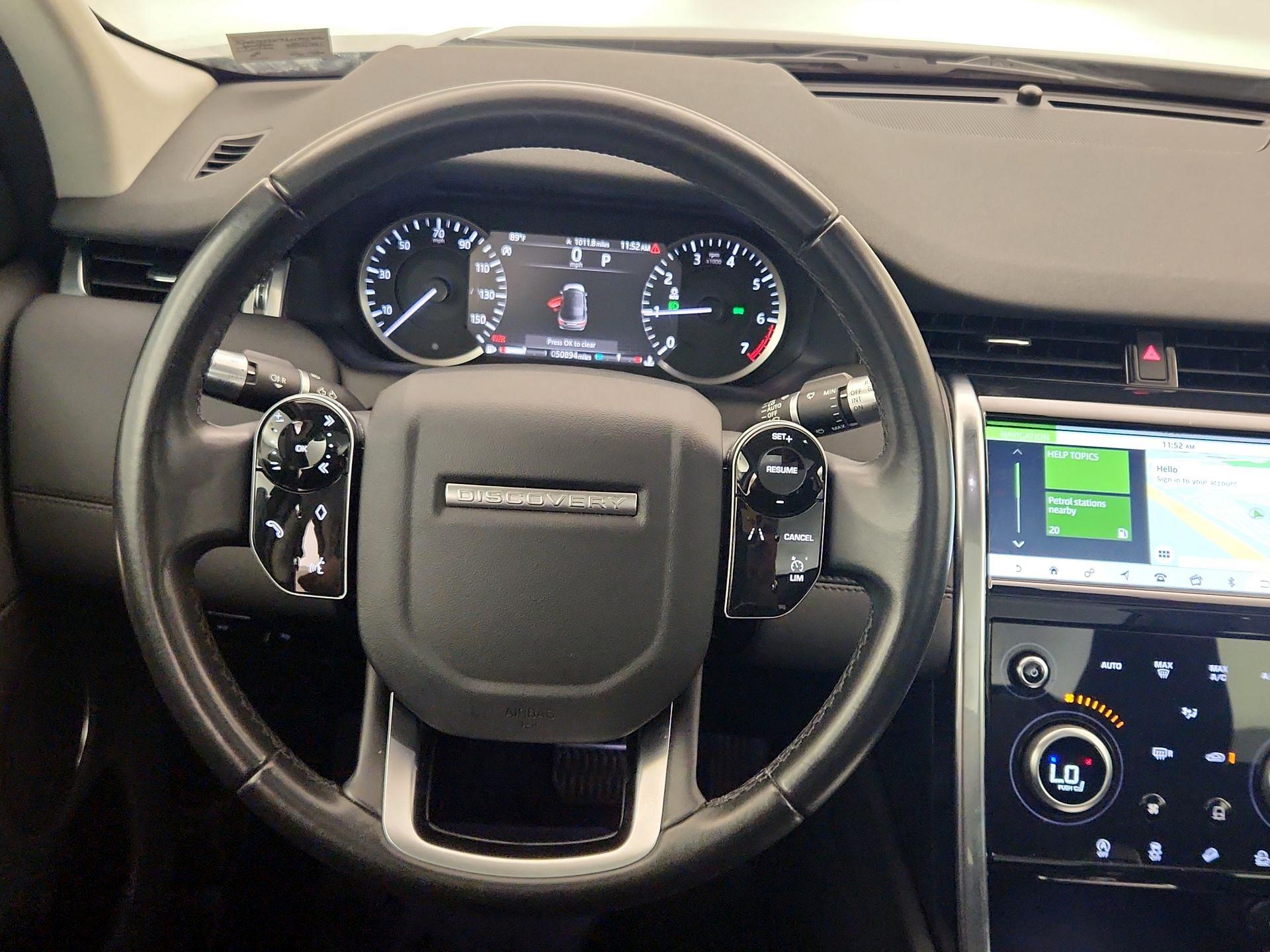 Thumbnail: 2020 Land Rover Discovery Sport - 10