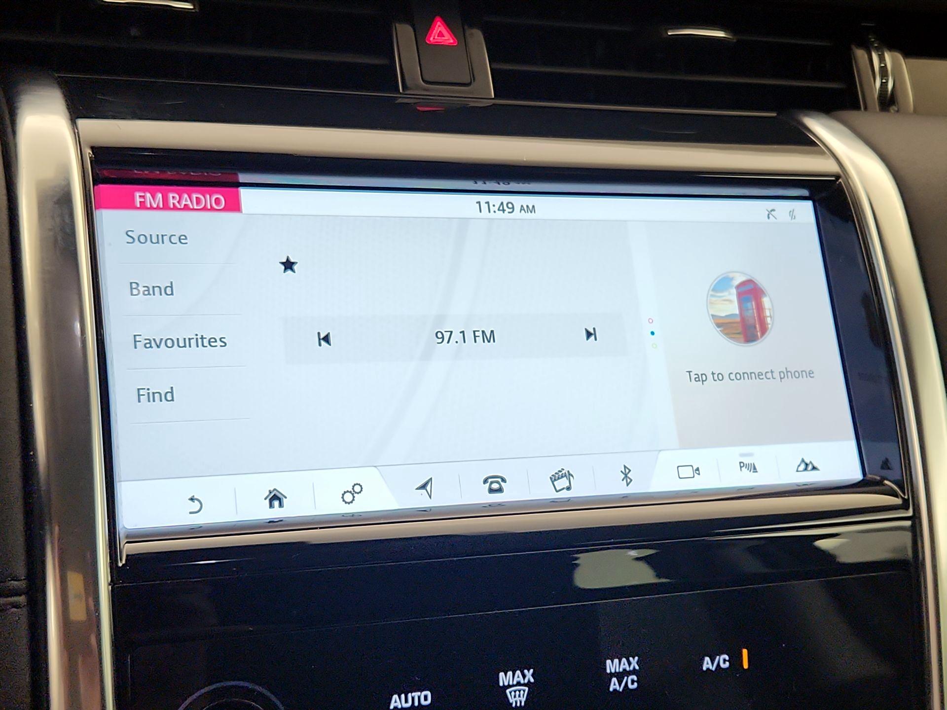 Thumbnail: 2020 Land Rover Discovery Sport - 16