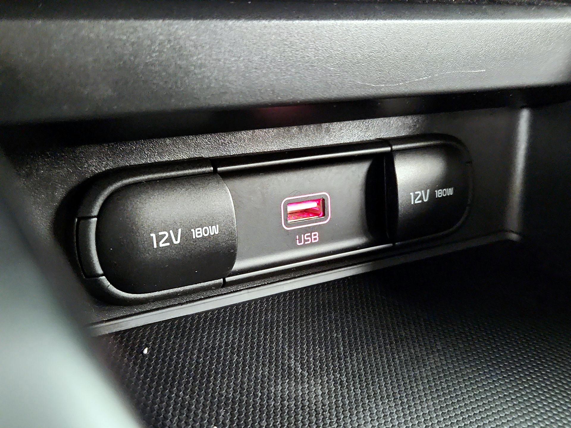 Thumbnail: 2020 Kia Soul - 18