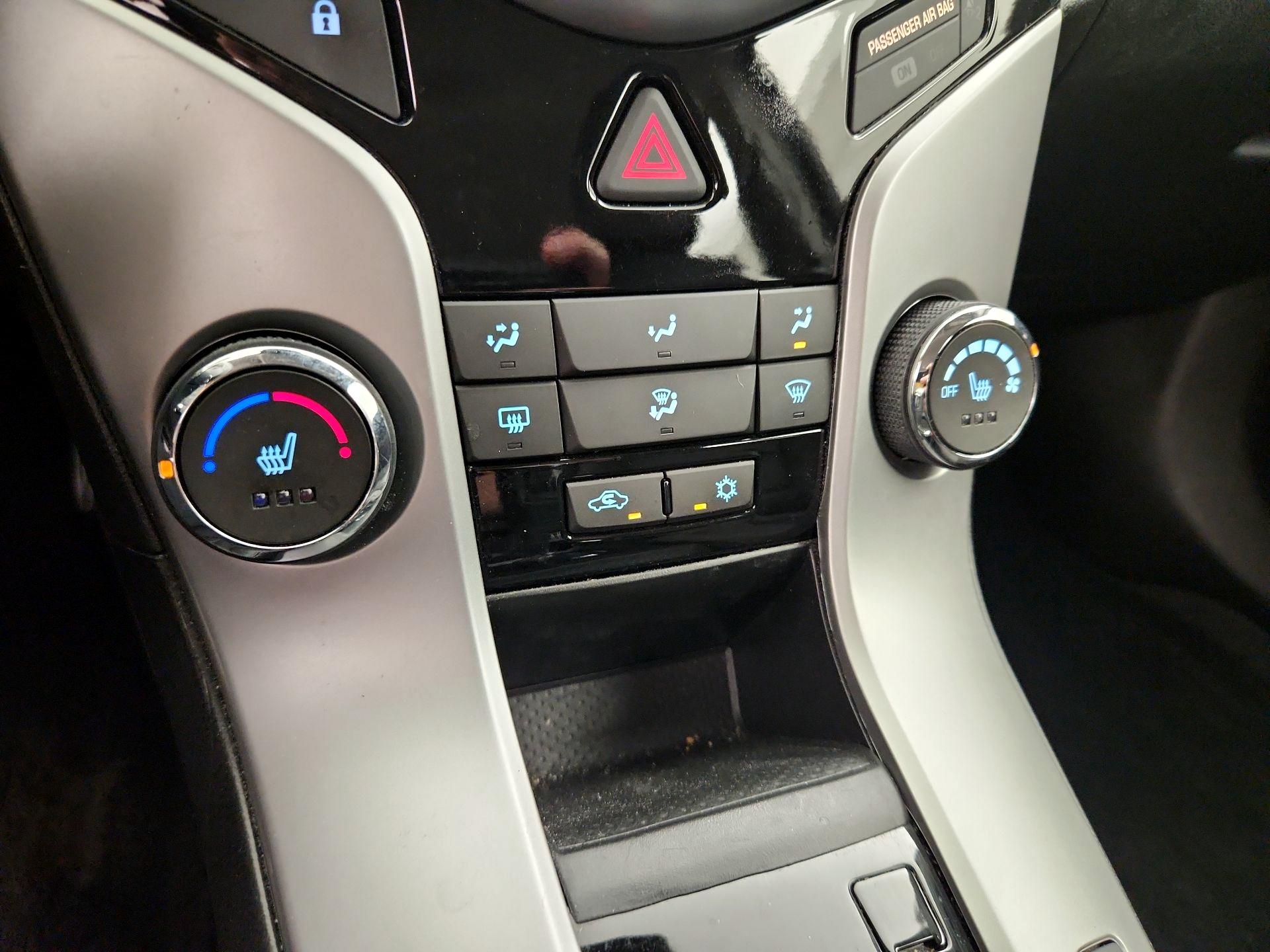 Thumbnail: 2014 Chevrolet Cruze - 16