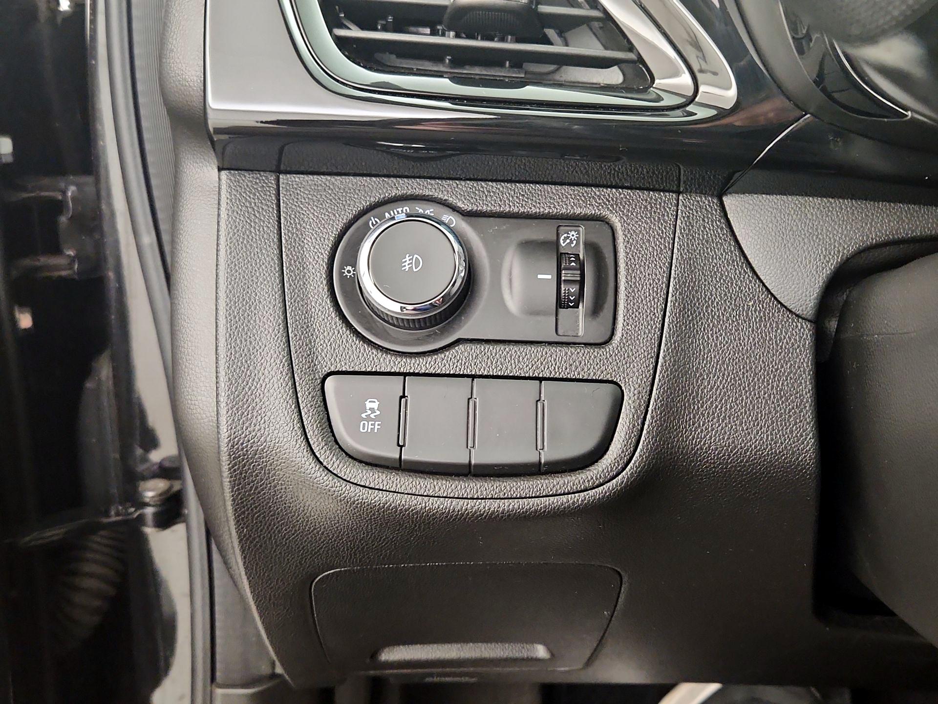 Thumbnail: 2016 Chevrolet Spark - 13