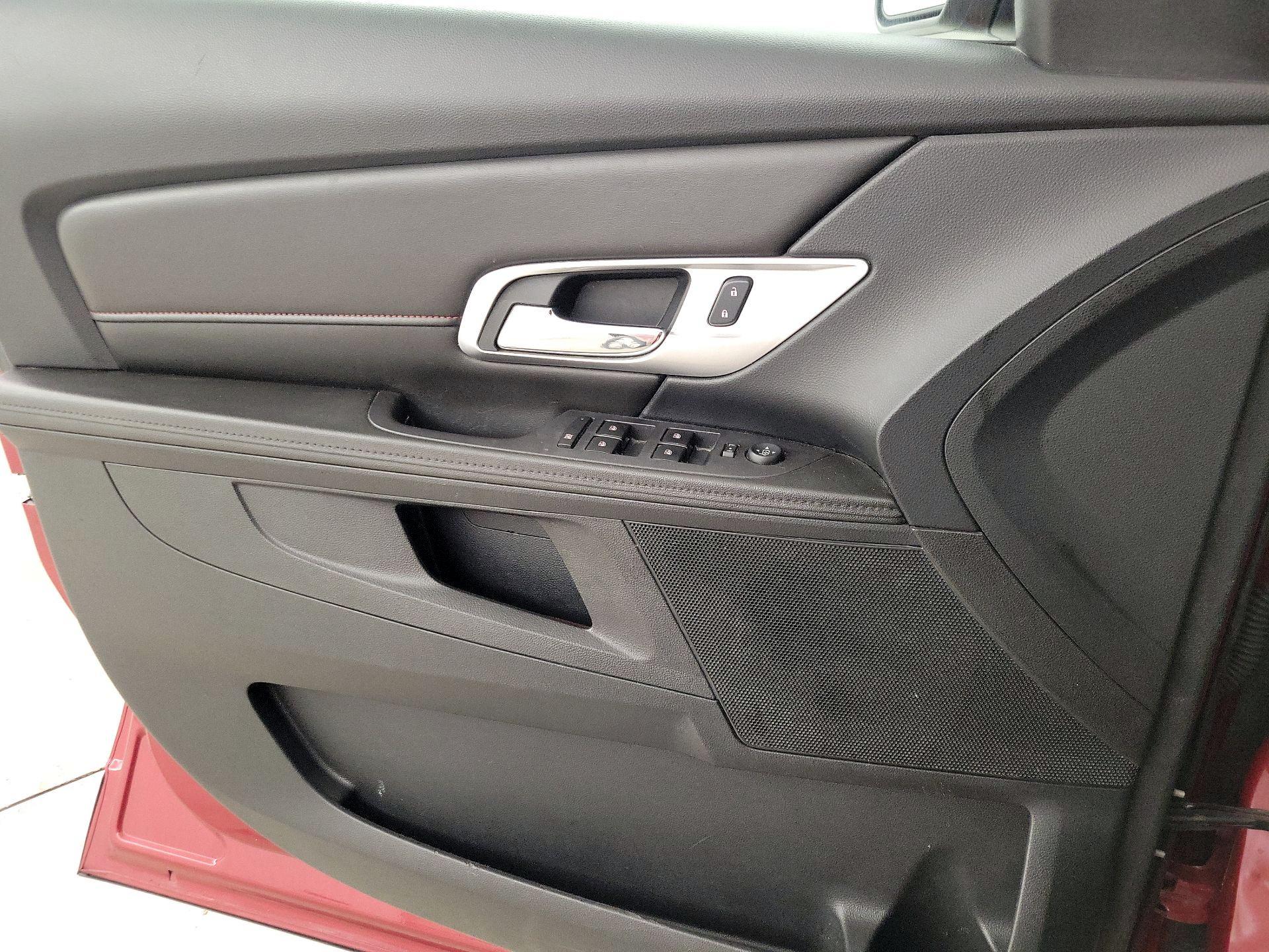 Thumbnail: 2015 Chevrolet Equinox - 12