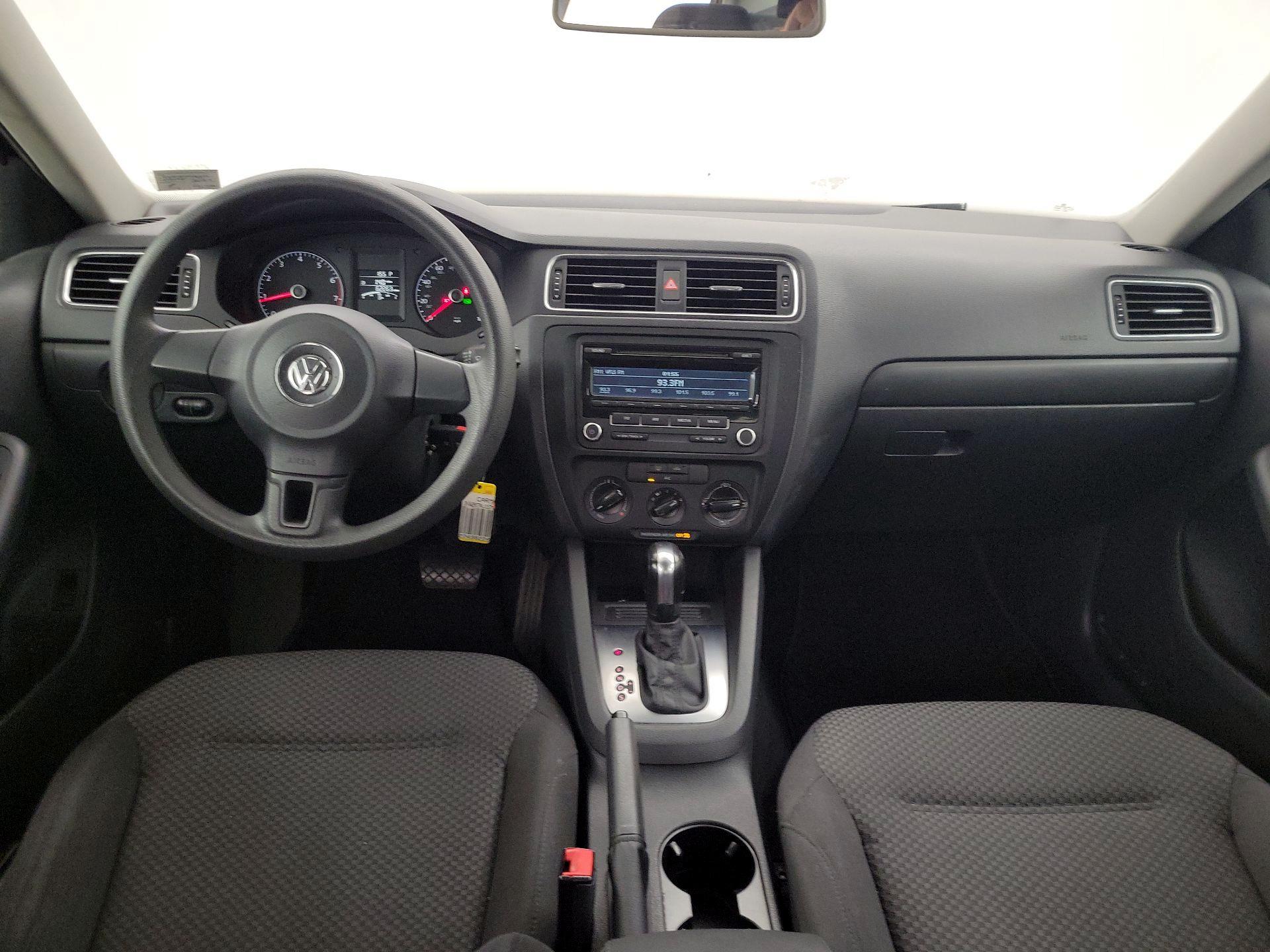 Thumbnail: 2014 Volkswagen Jetta - 9