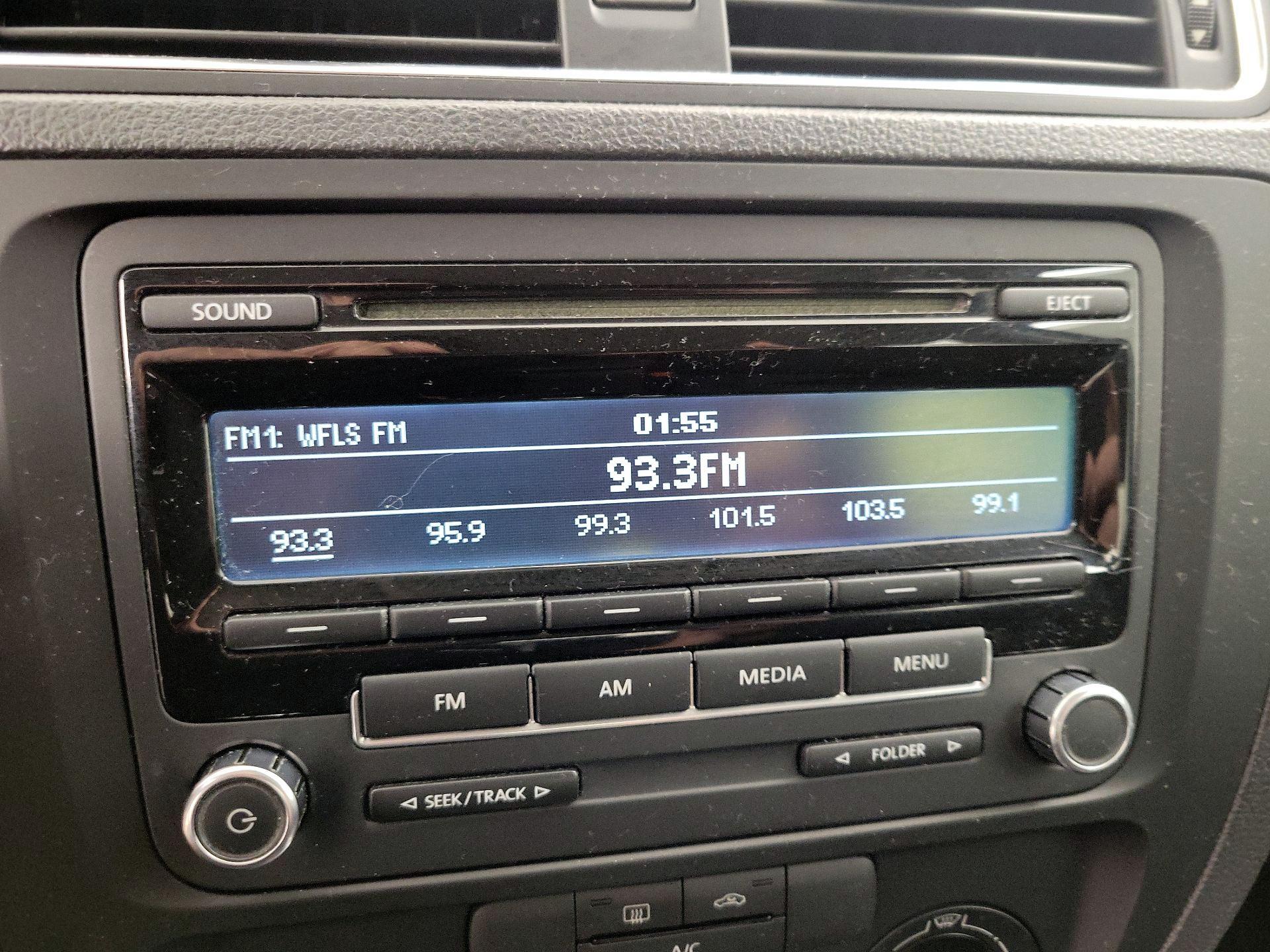 Thumbnail: 2014 Volkswagen Jetta - 14