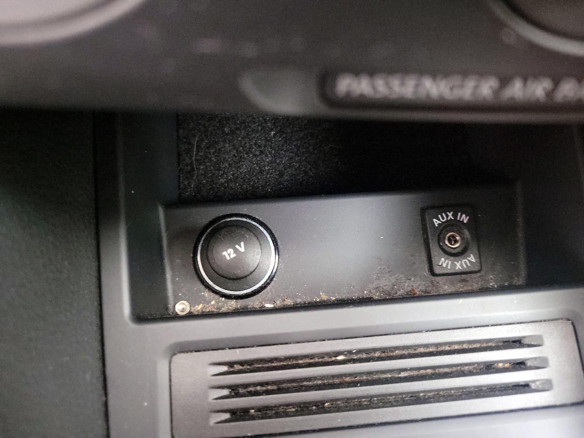 Thumbnail: 2014 Volkswagen Jetta - 17