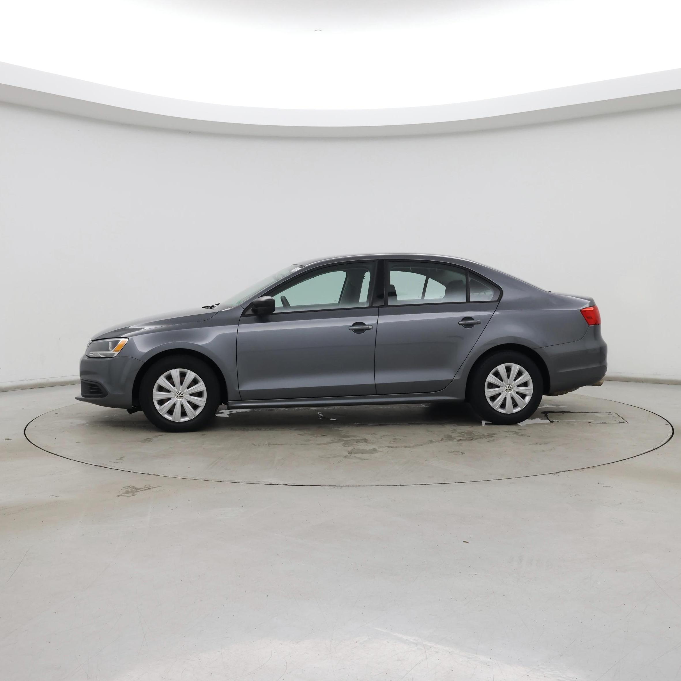 Thumbnail: 2014 Volkswagen Jetta - 3