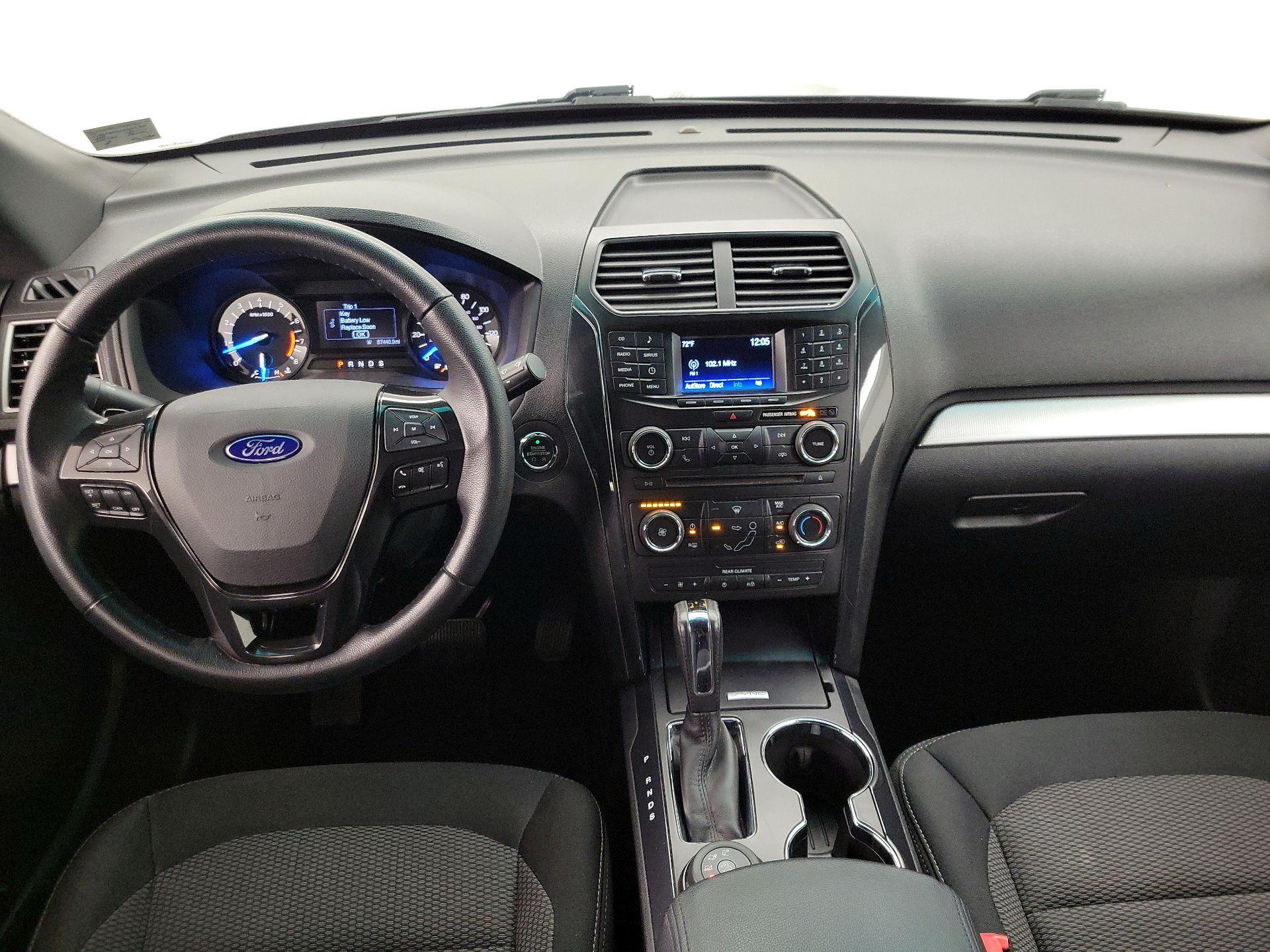 Thumbnail: 2017 Ford Explorer - 9