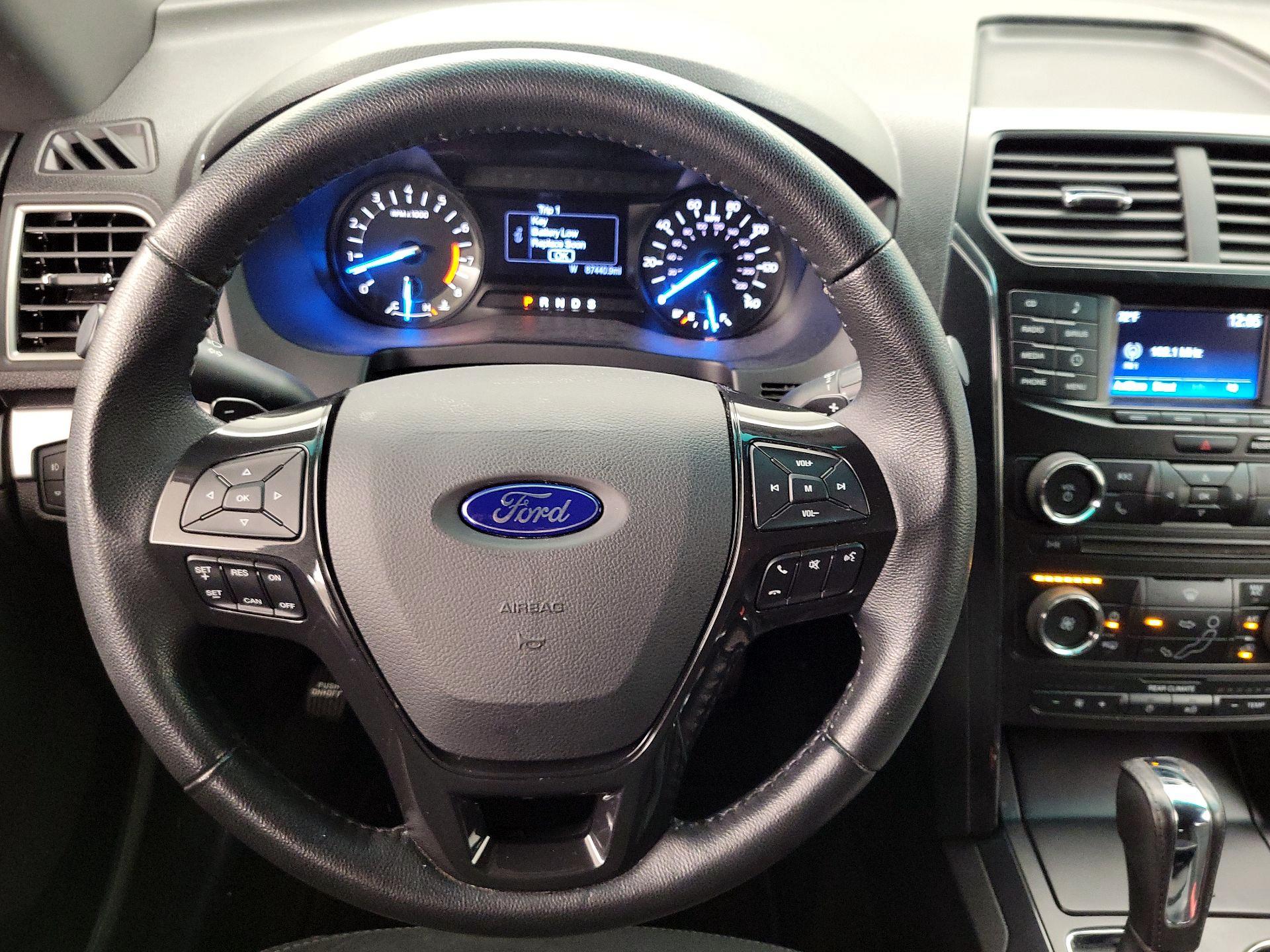 Thumbnail: 2017 Ford Explorer - 10
