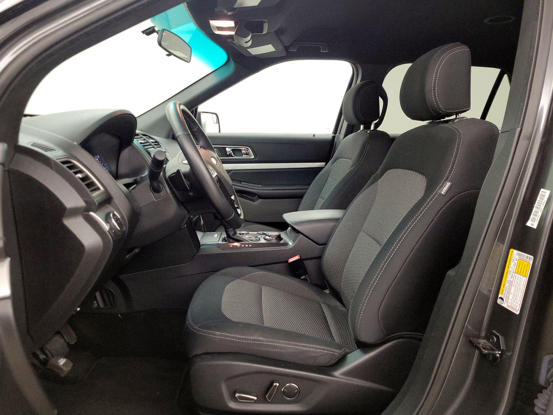 Thumbnail: 2017 Ford Explorer - 11