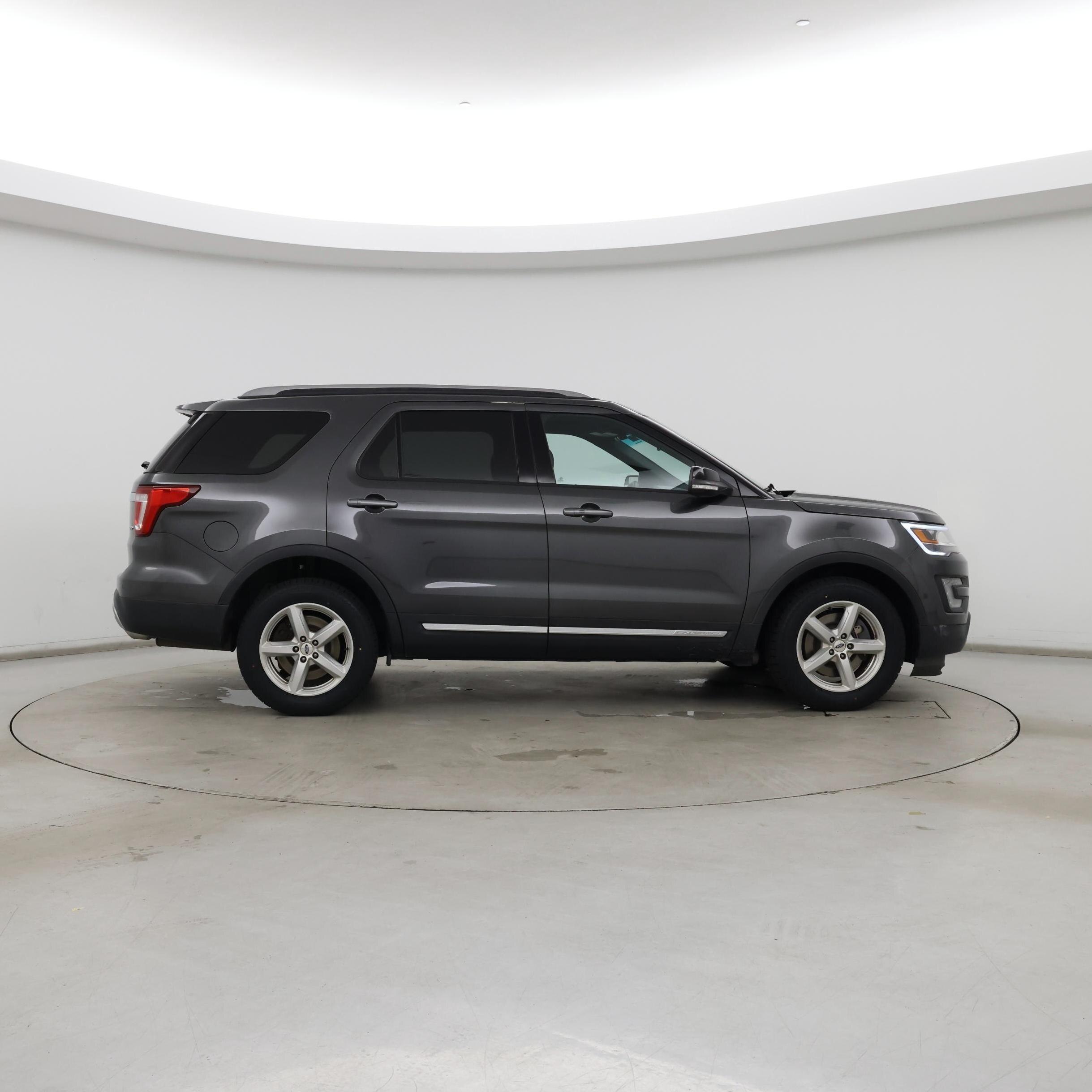 Thumbnail: 2017 Ford Explorer - 7