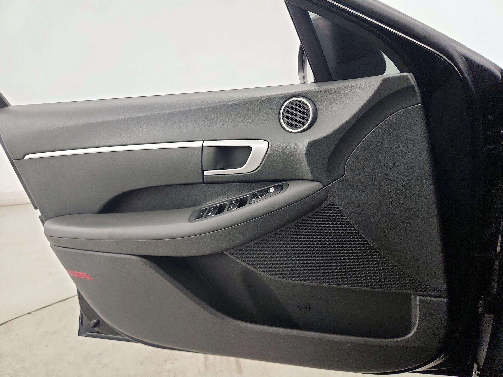 Thumbnail: 2021 Hyundai Sonata - 12