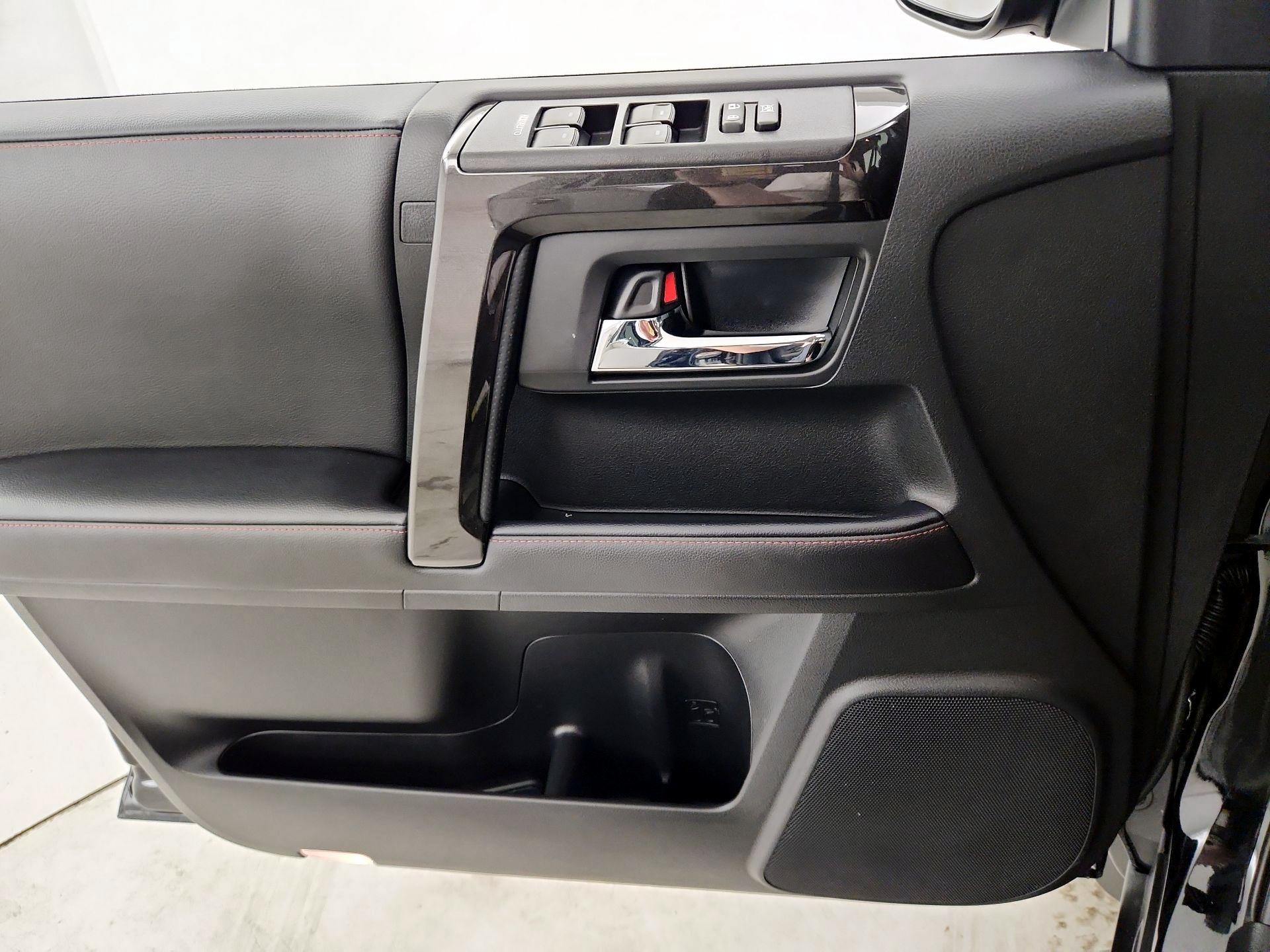 Thumbnail: 2023 Toyota 4Runner - 12