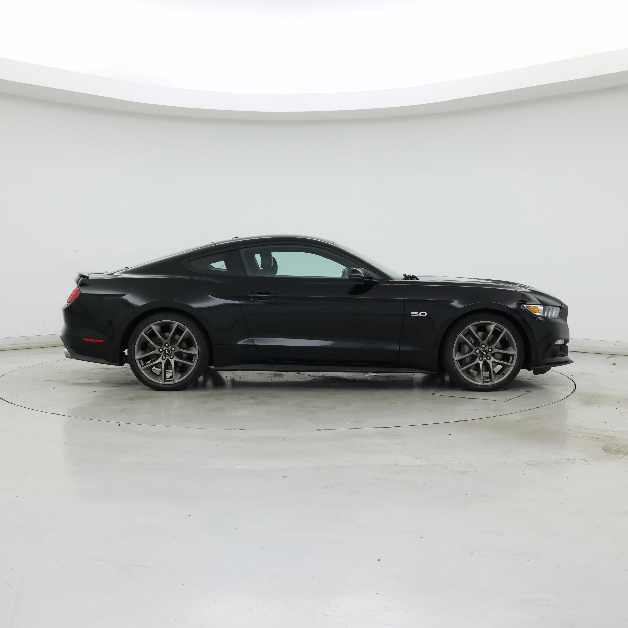 Thumbnail: 2016 Ford Mustang - 7
